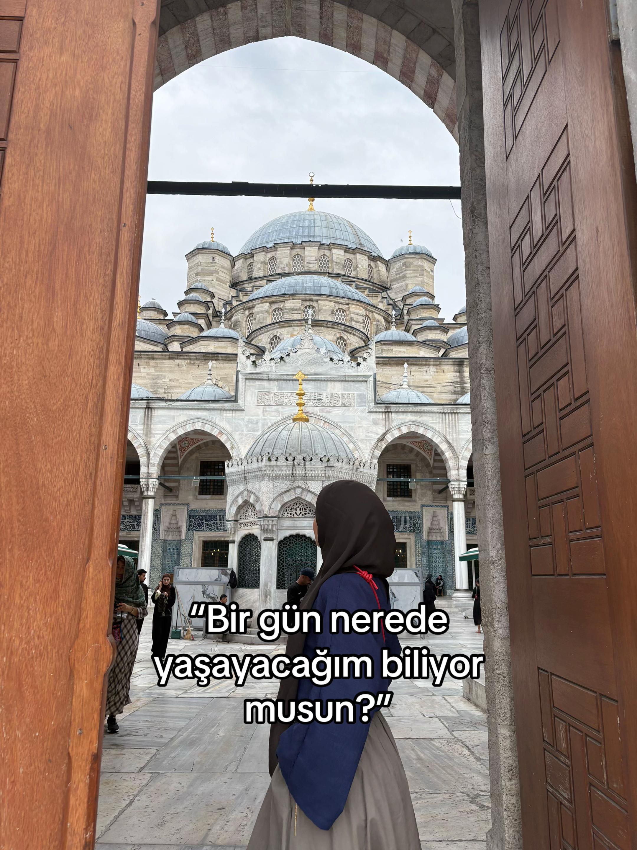 @ℐ̇𝓇ℯ𝓂𐙚˚⋆.ೃ࿔*:･