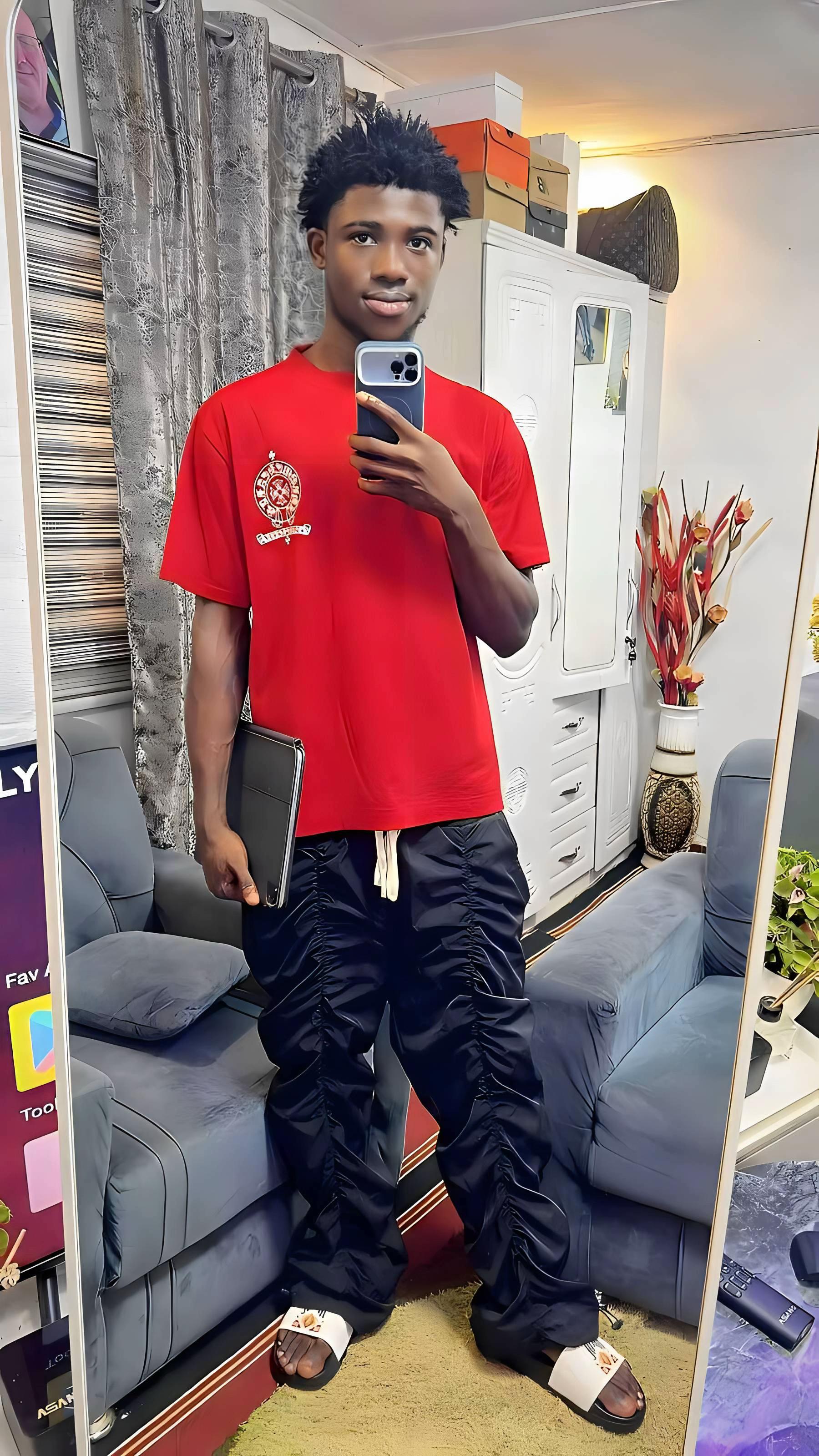 @D𝐀RLING 𝐁OYYY🌴🎲💚🇳🇬