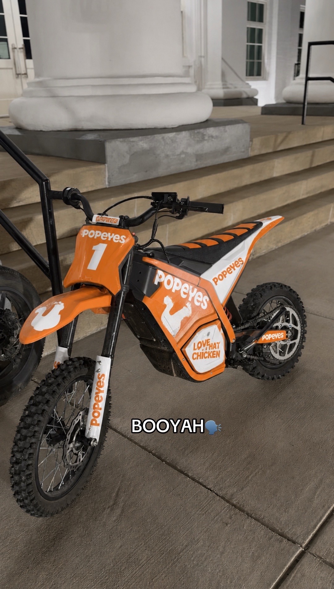 @𝑡𝑟𝑎𝑐𝑒🧌