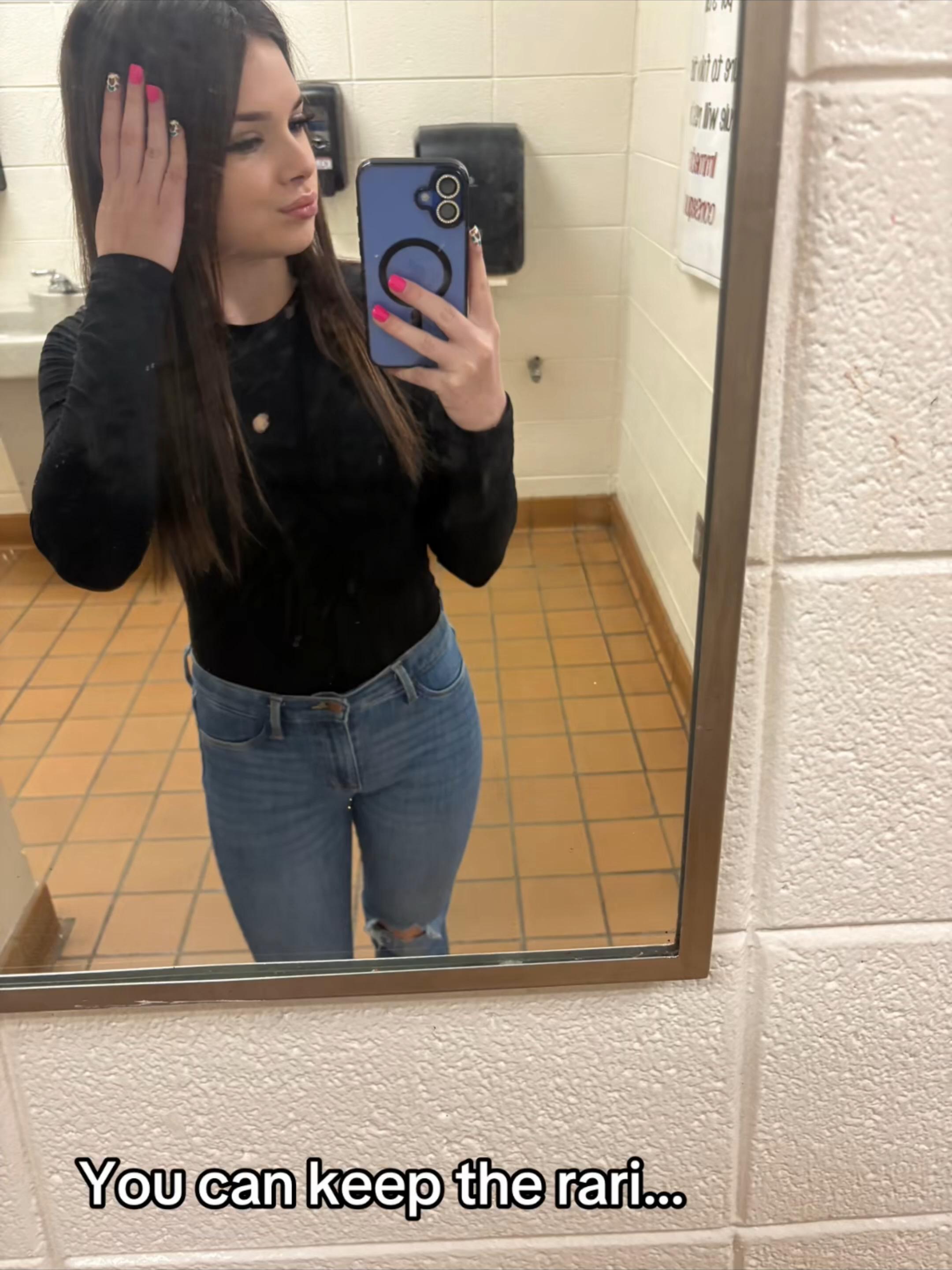 @𝐇𝐚𝐲𝐥𝐞𝐞𝐆𝐚𝐫𝐜𝐞𝐬𝟏𝟕