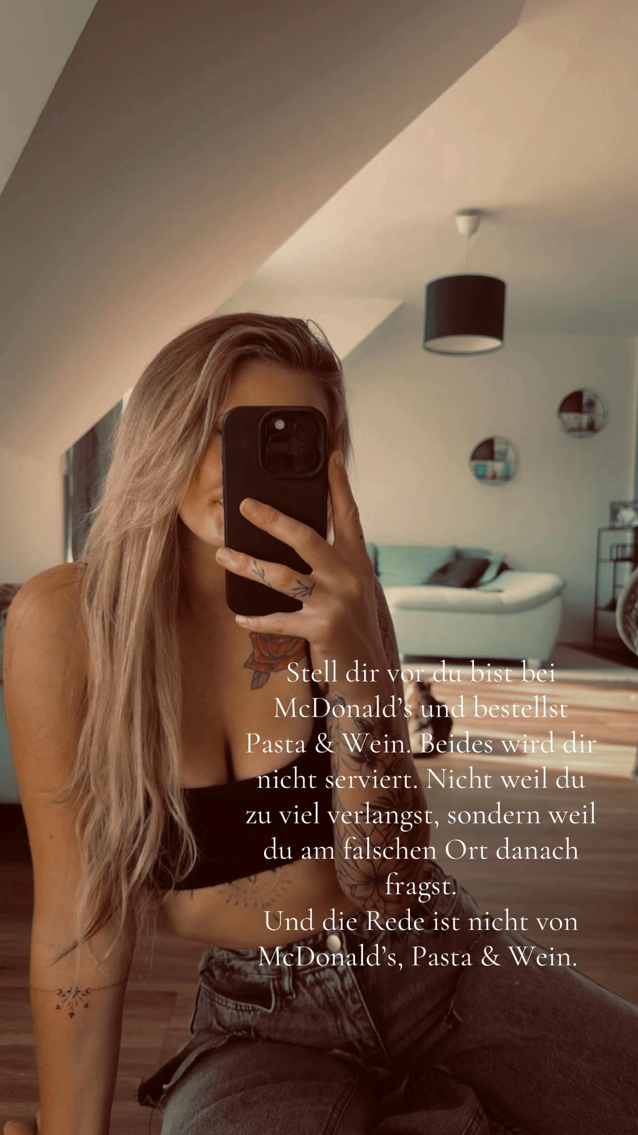 @Sophia