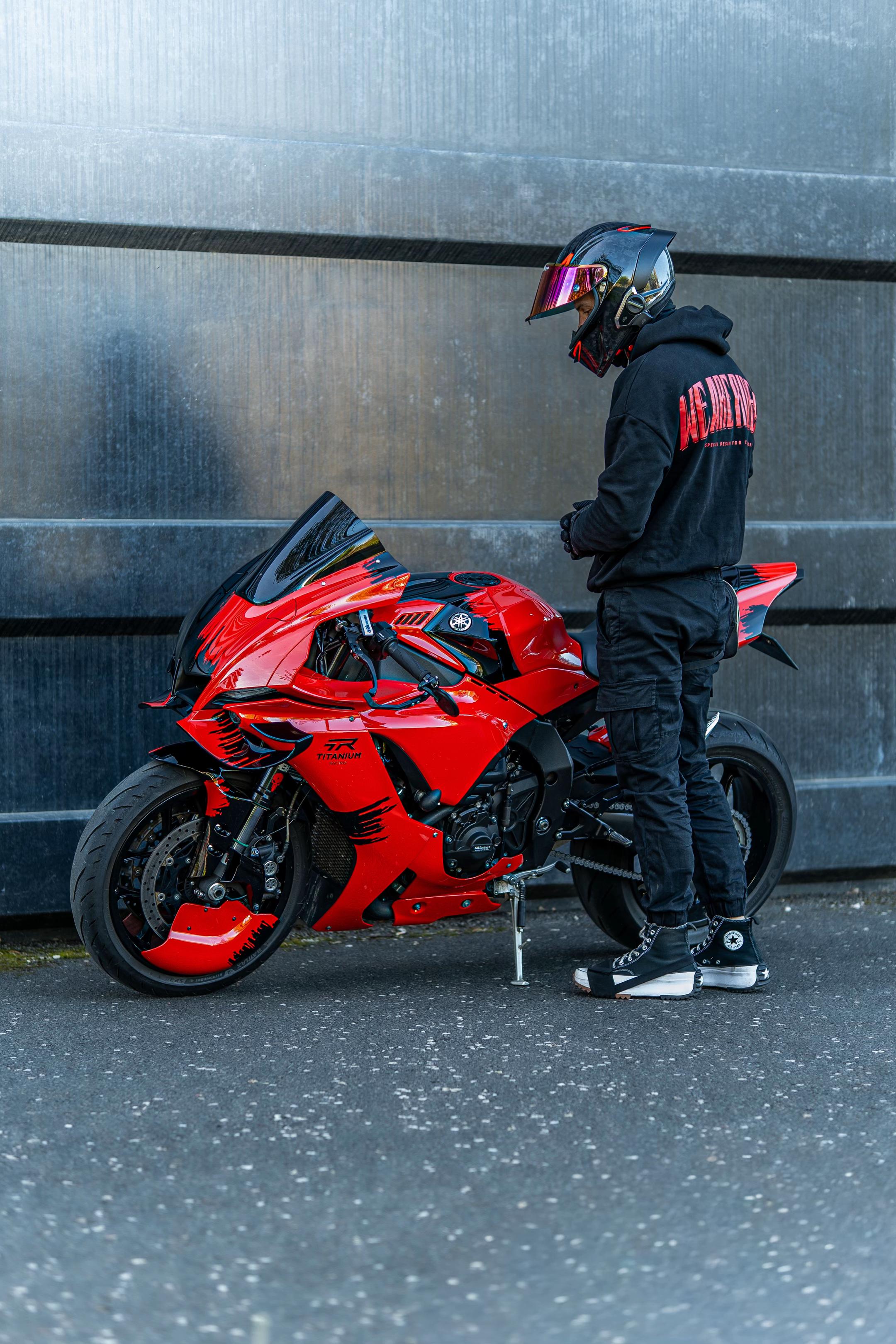 @tommy_biikee