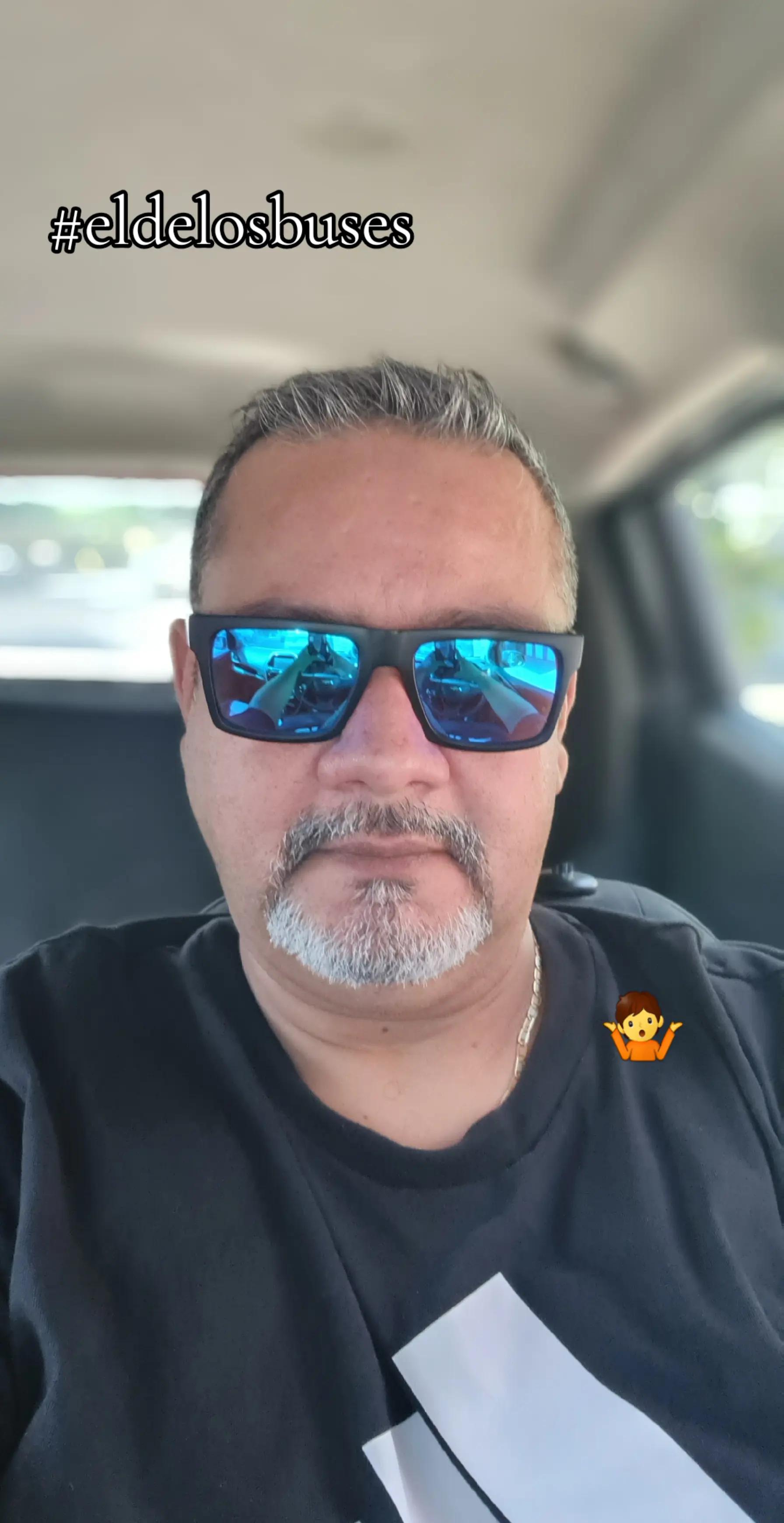 @Giovanni Rivas El de los buses