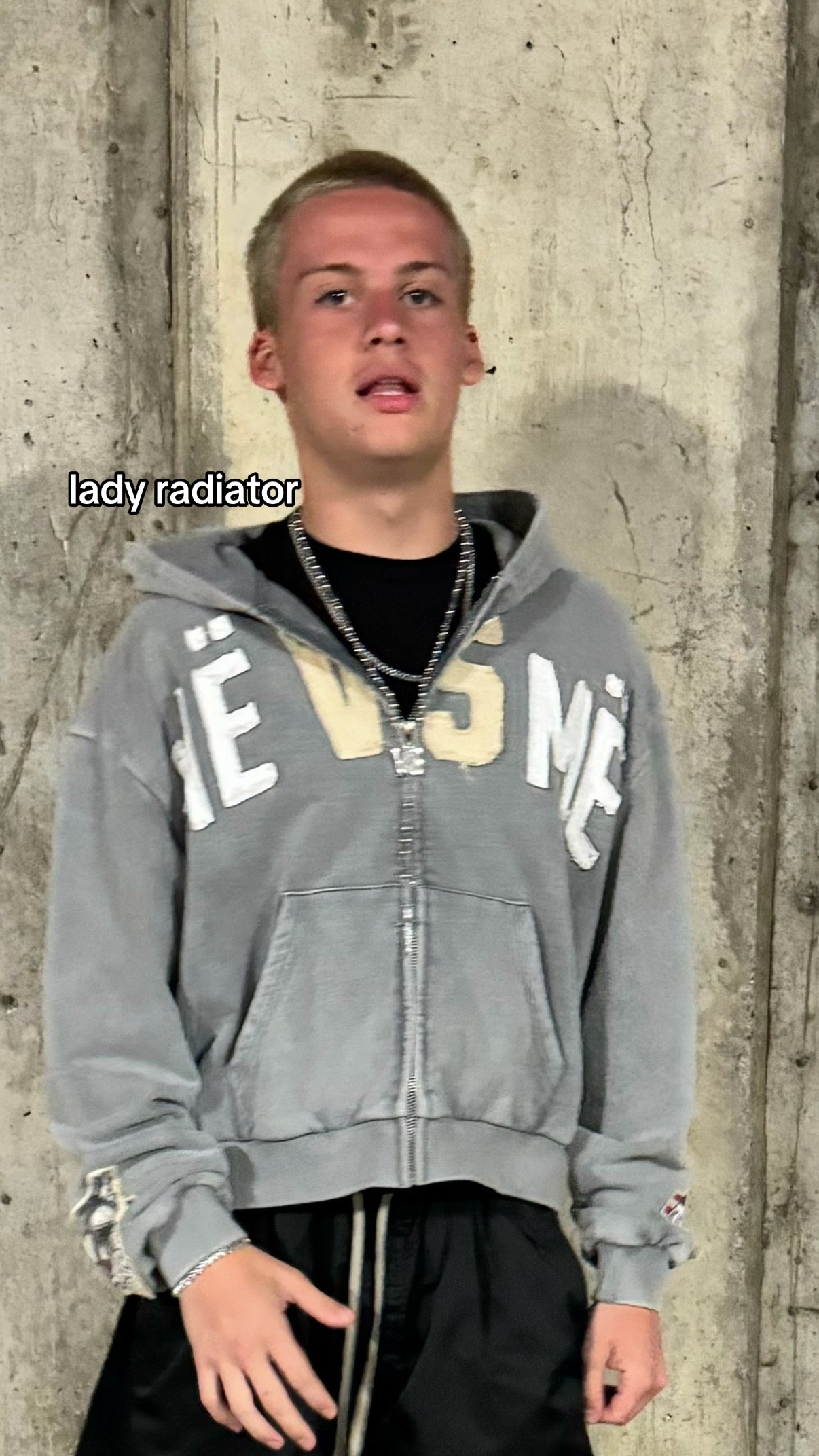 @sky