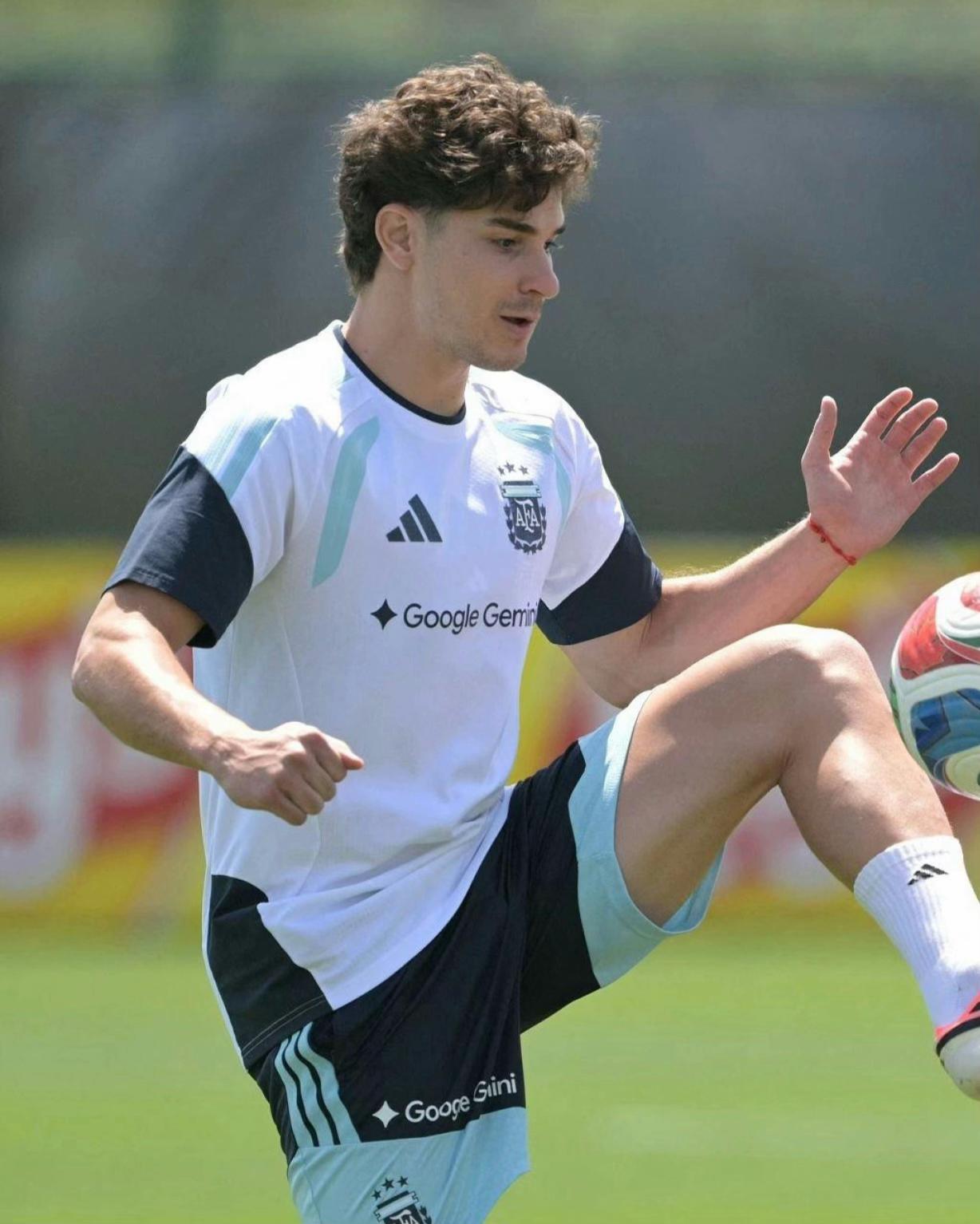 @Selecci&oacute;n Argentina in English