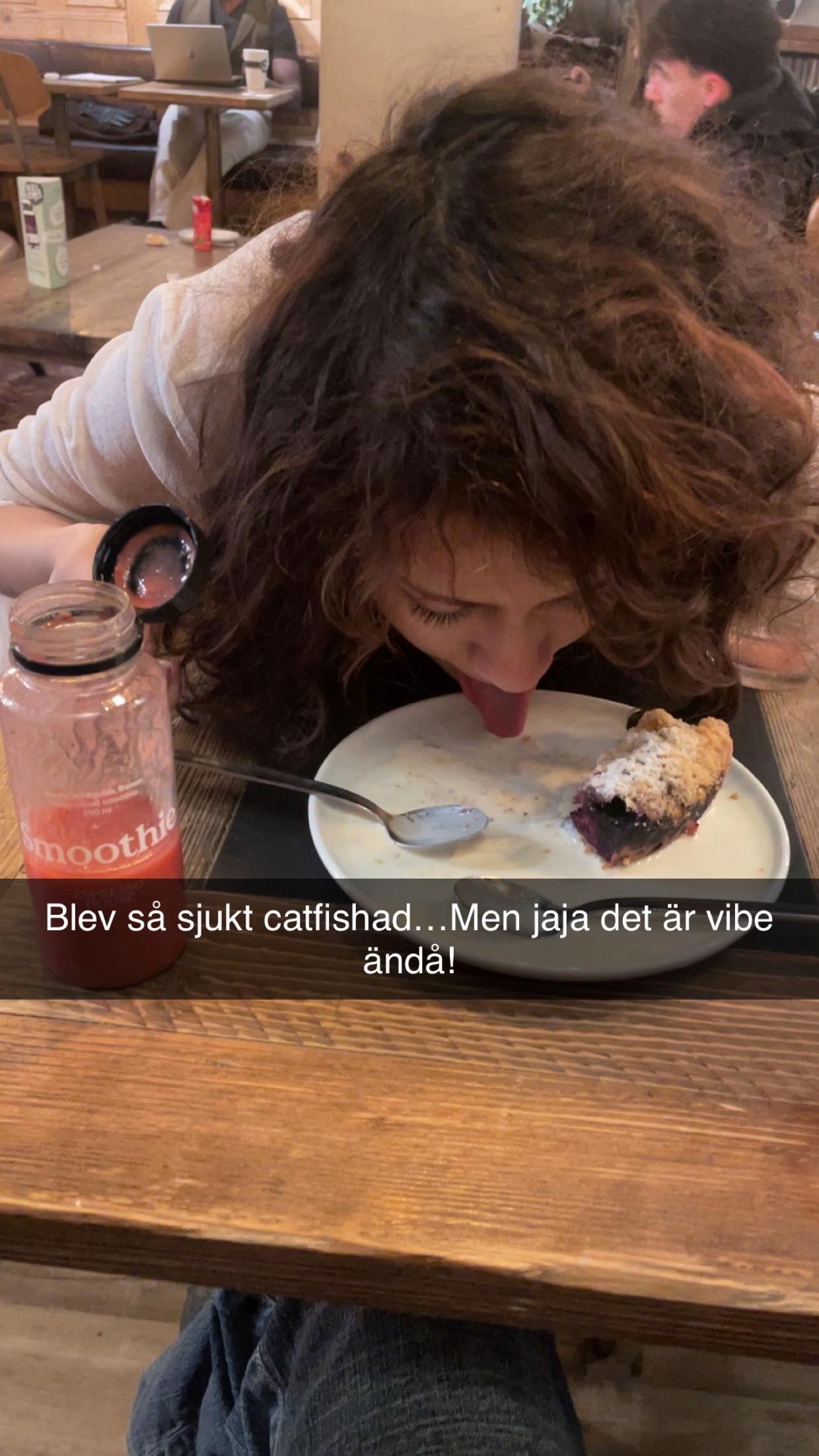@Ani🦧
