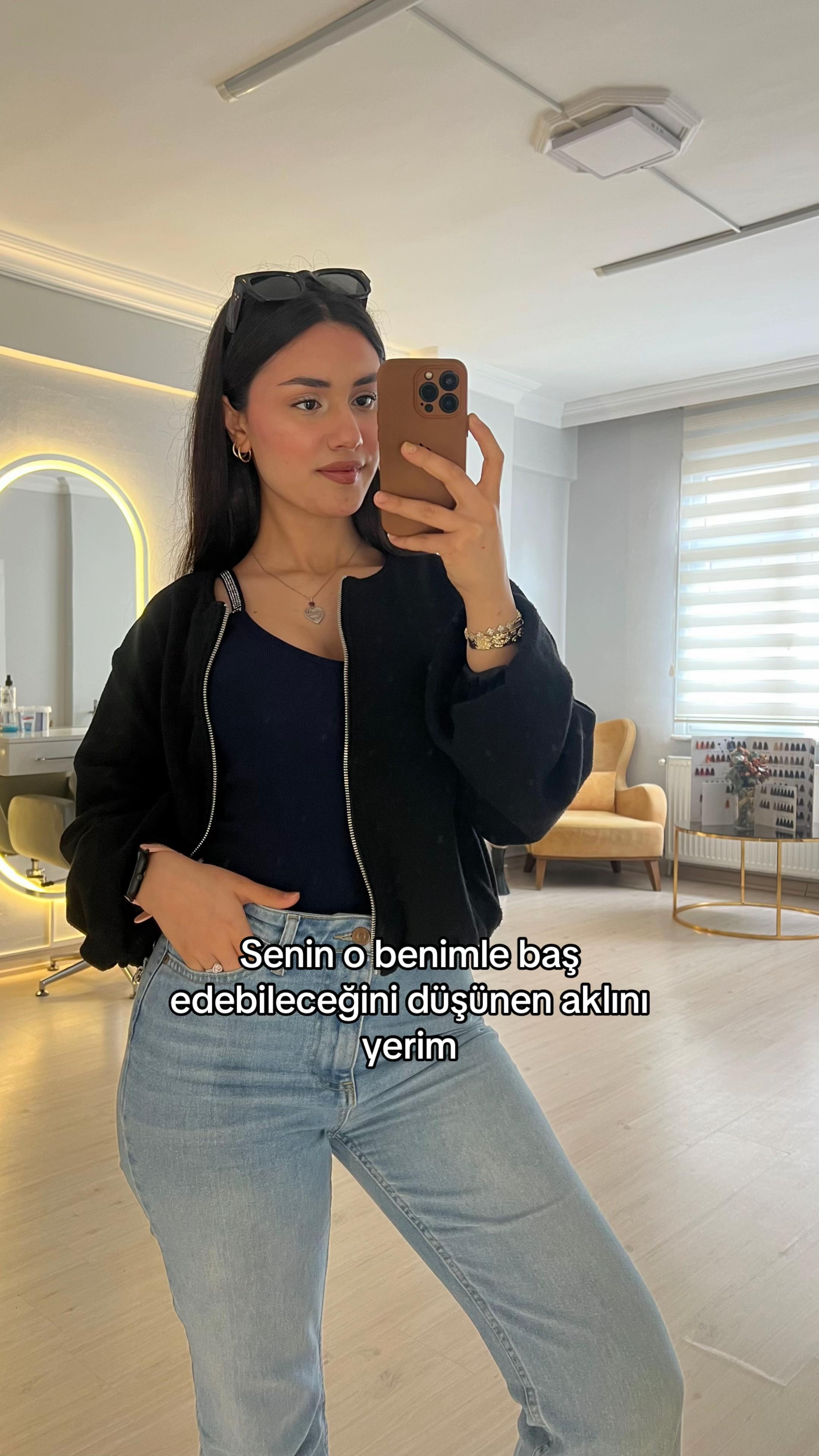 @İA★