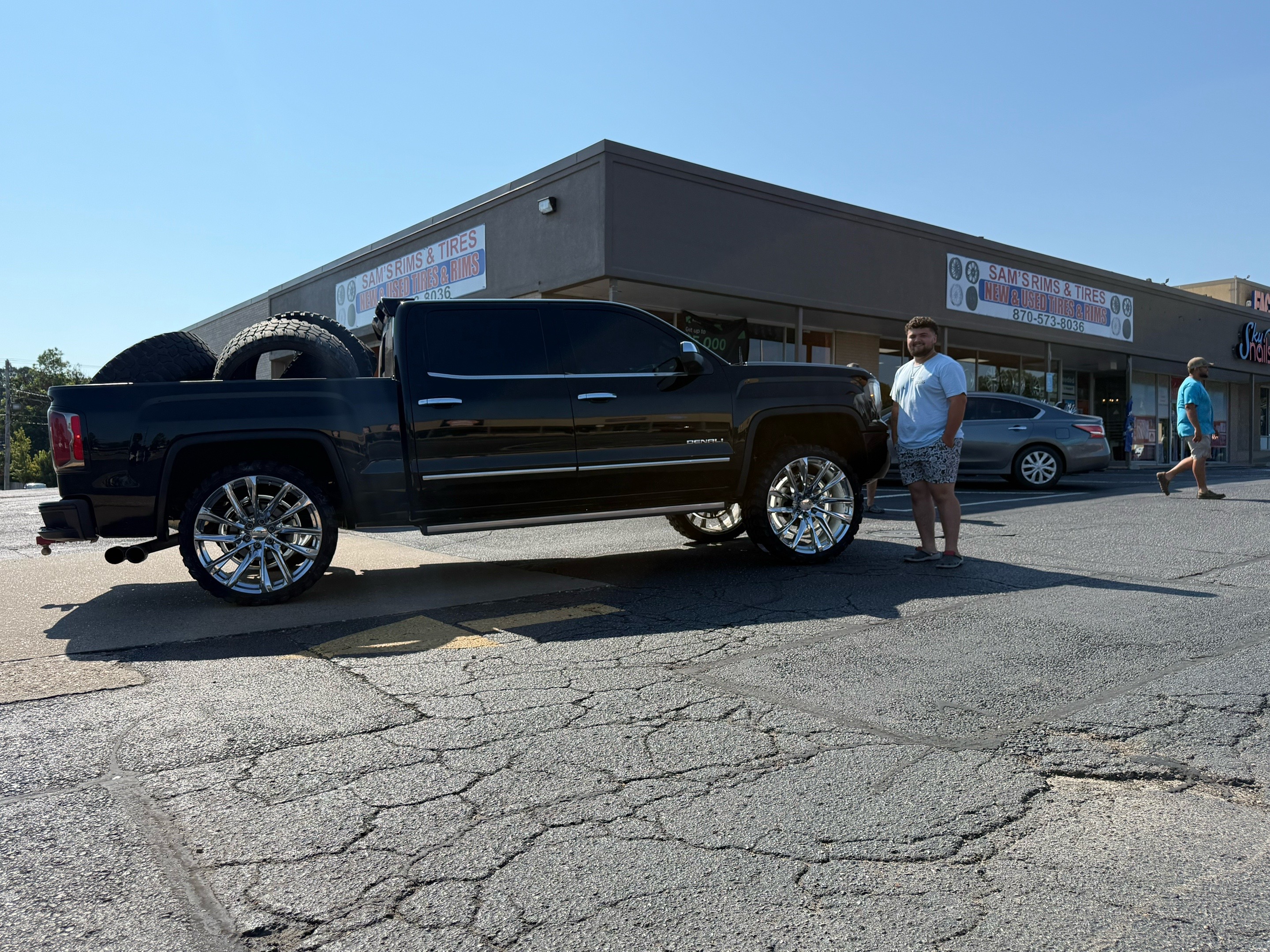 @Sam’s rims & tires