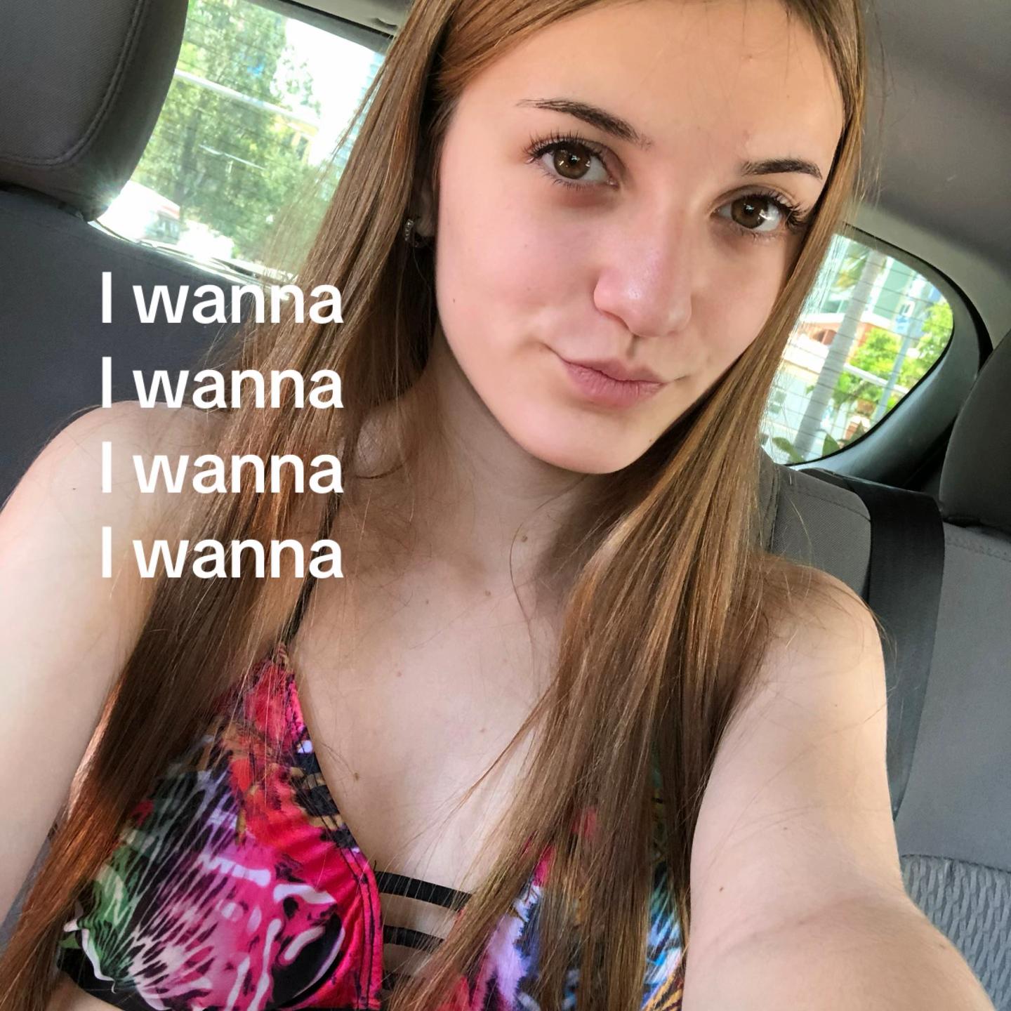 @Melany🤡