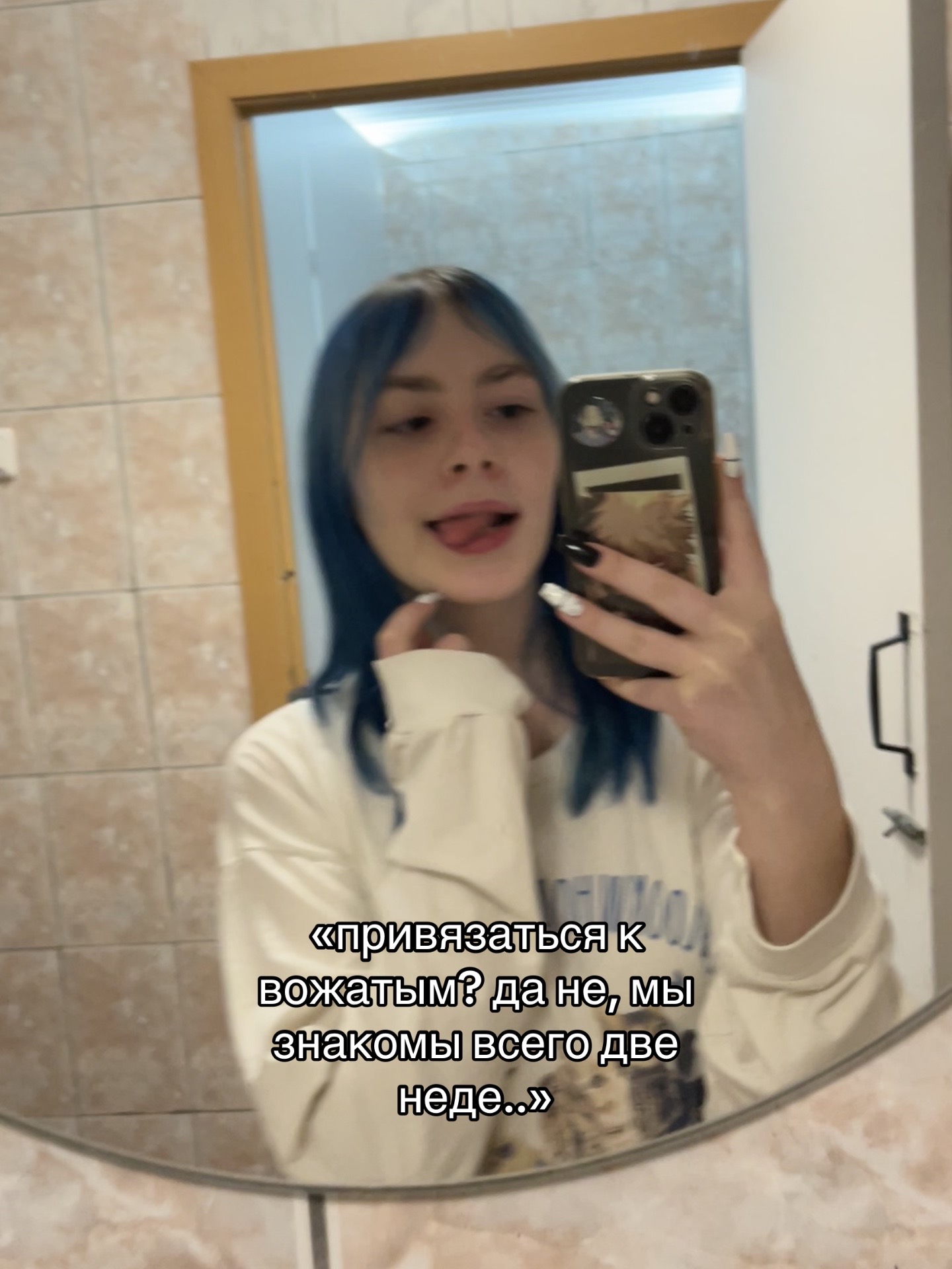 @🥂