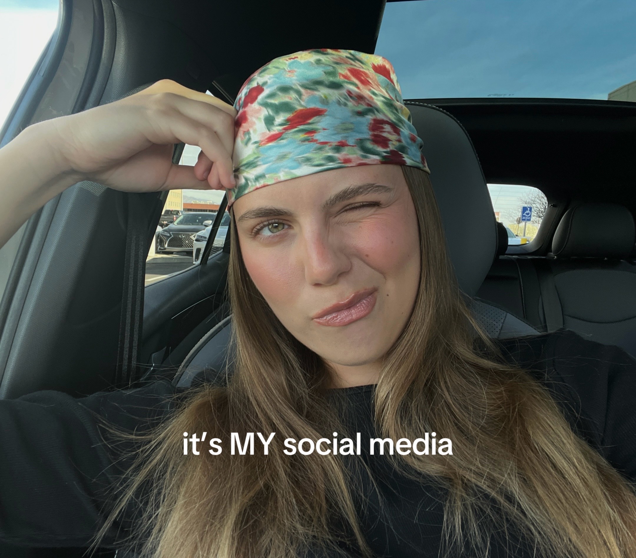 @ava may hansen