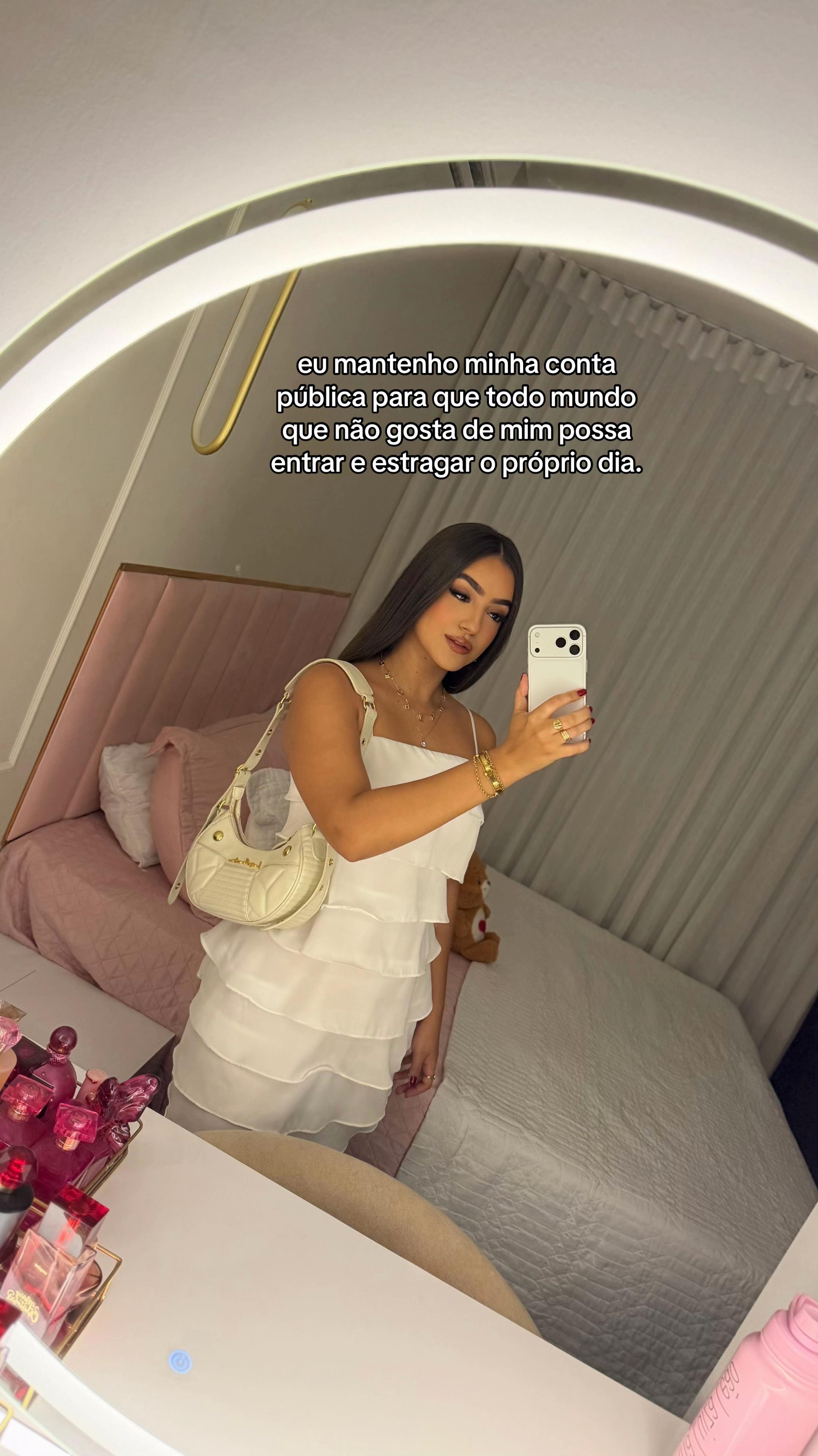 @Ana Luiza Le&atilde;o