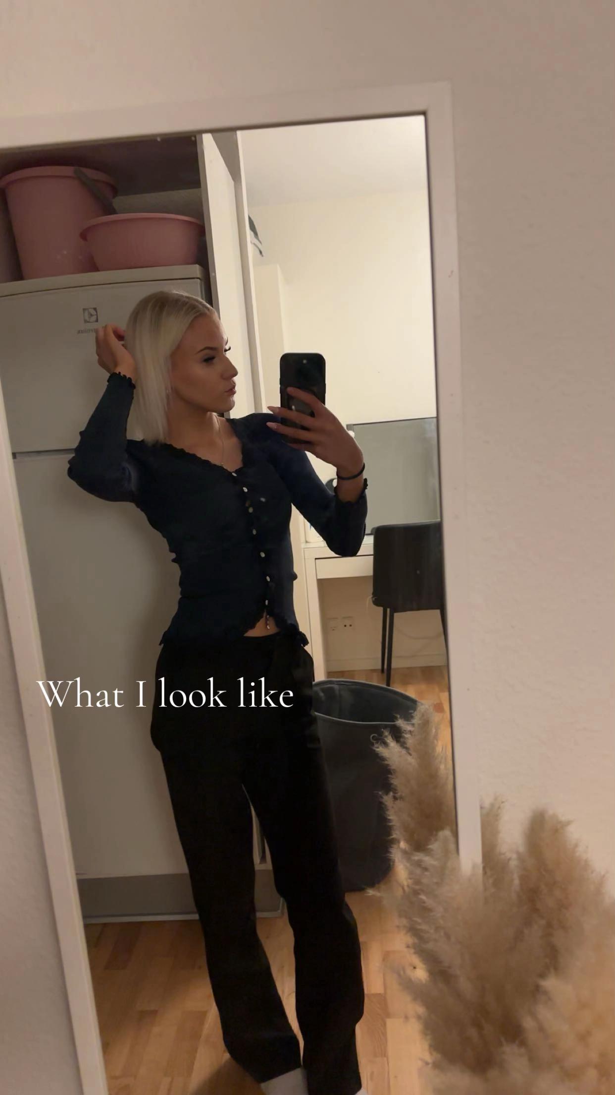 @𝑨𝒏𝒏𝒆 𝑳𝒂𝒓𝒔𝒆𝒏
