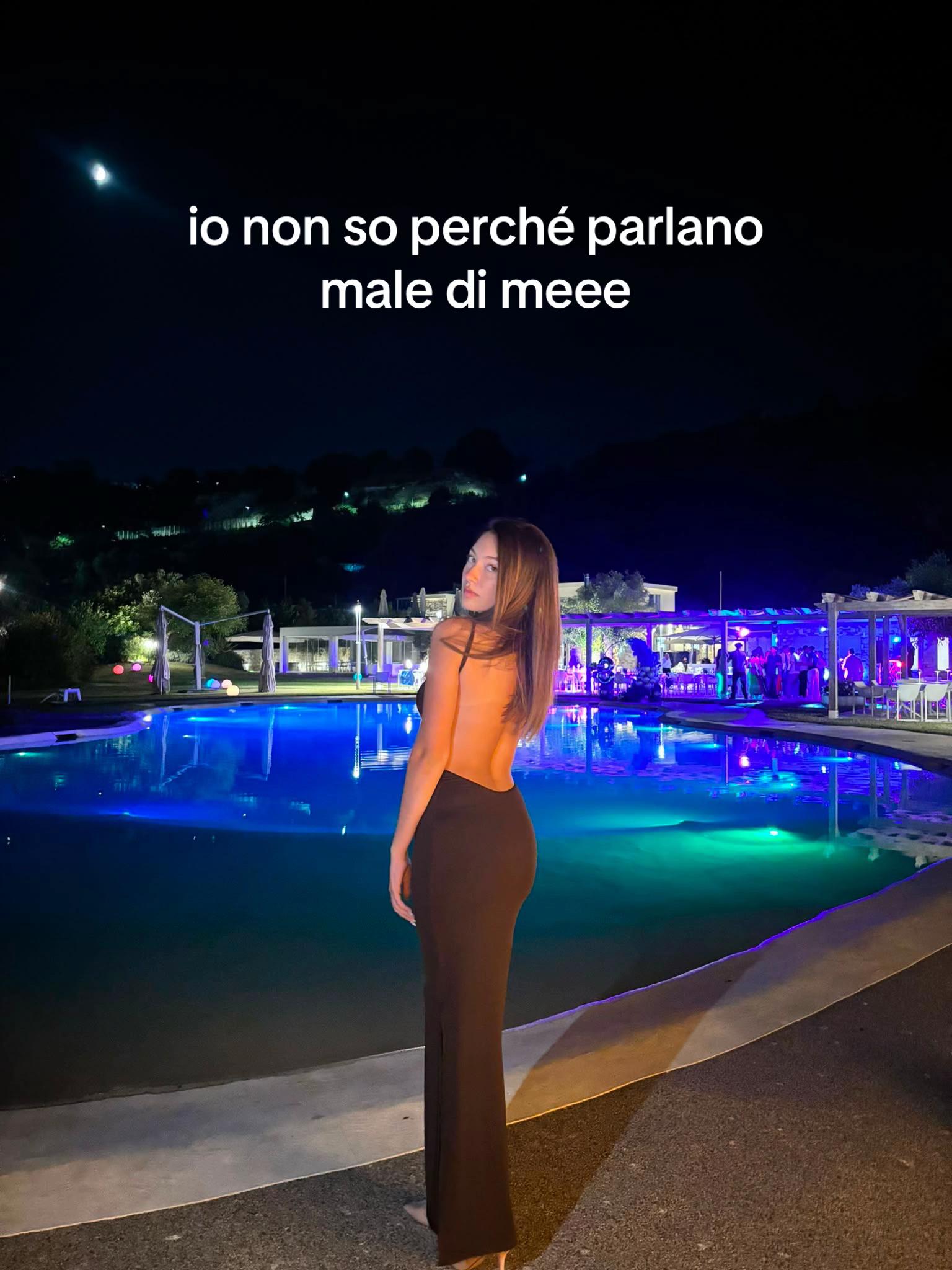 @angiiolett_