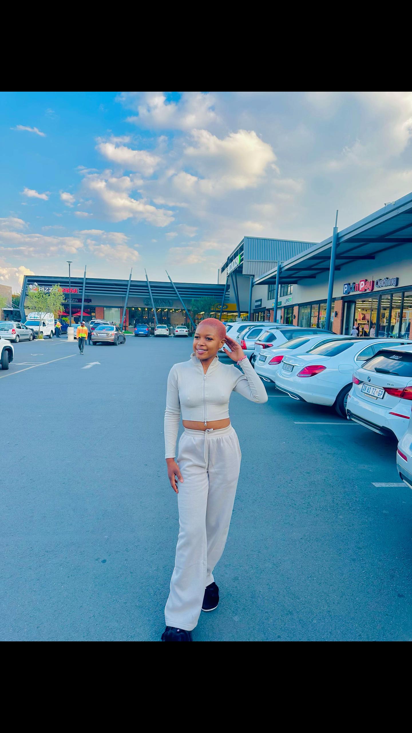 @Mapriah crush 🇰🇪 🇿🇦 🌸