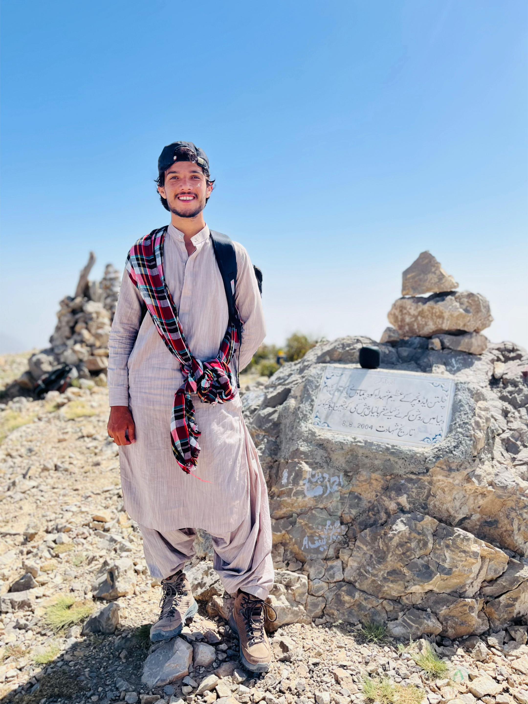 @حیدر بلوچ 🏔️✨🦋