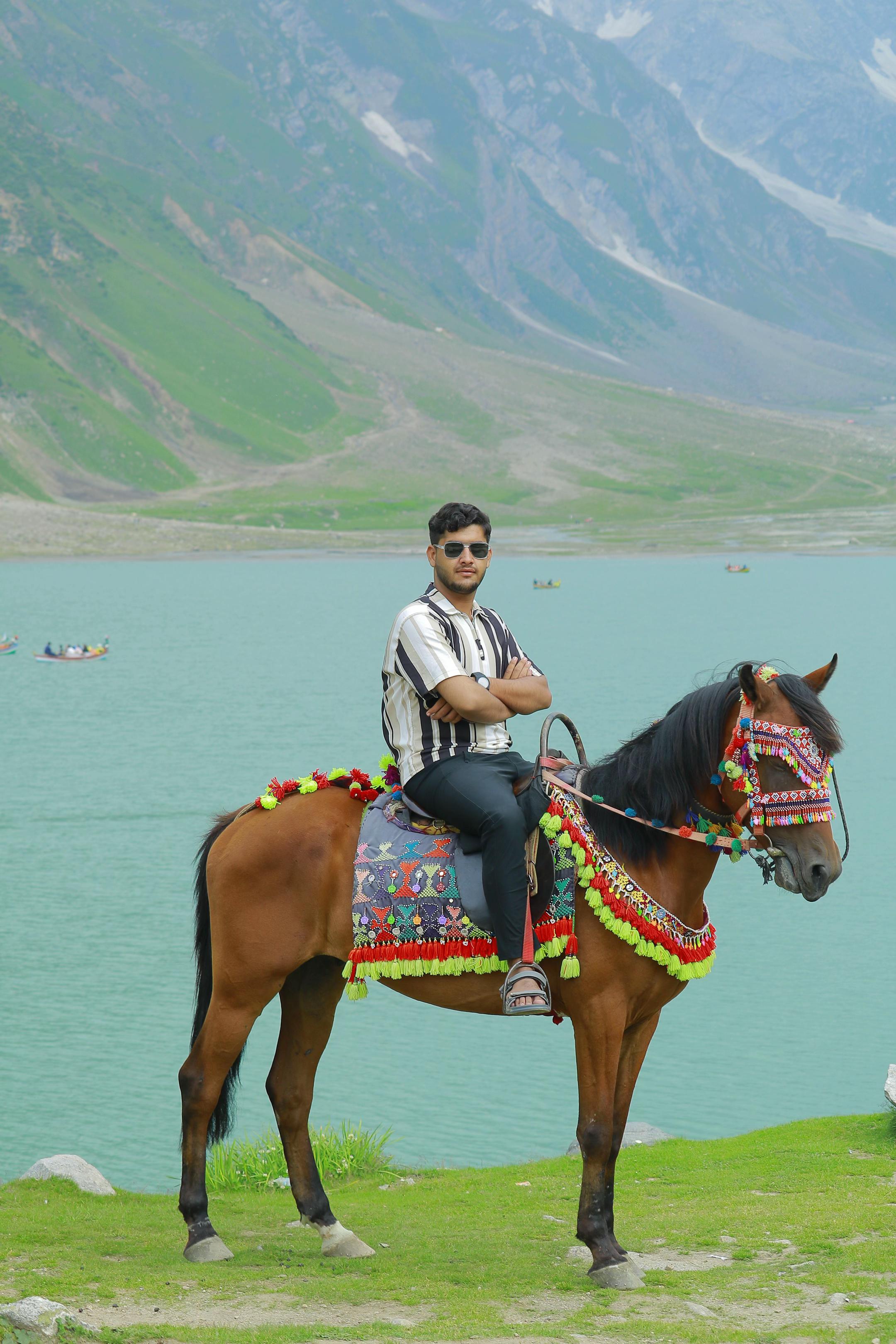 @شھبا ز کھوسہ