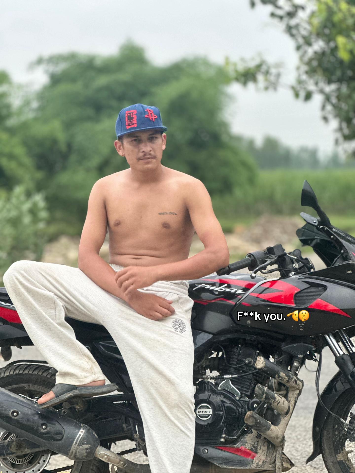 @रोहित सिंह 💔🥺