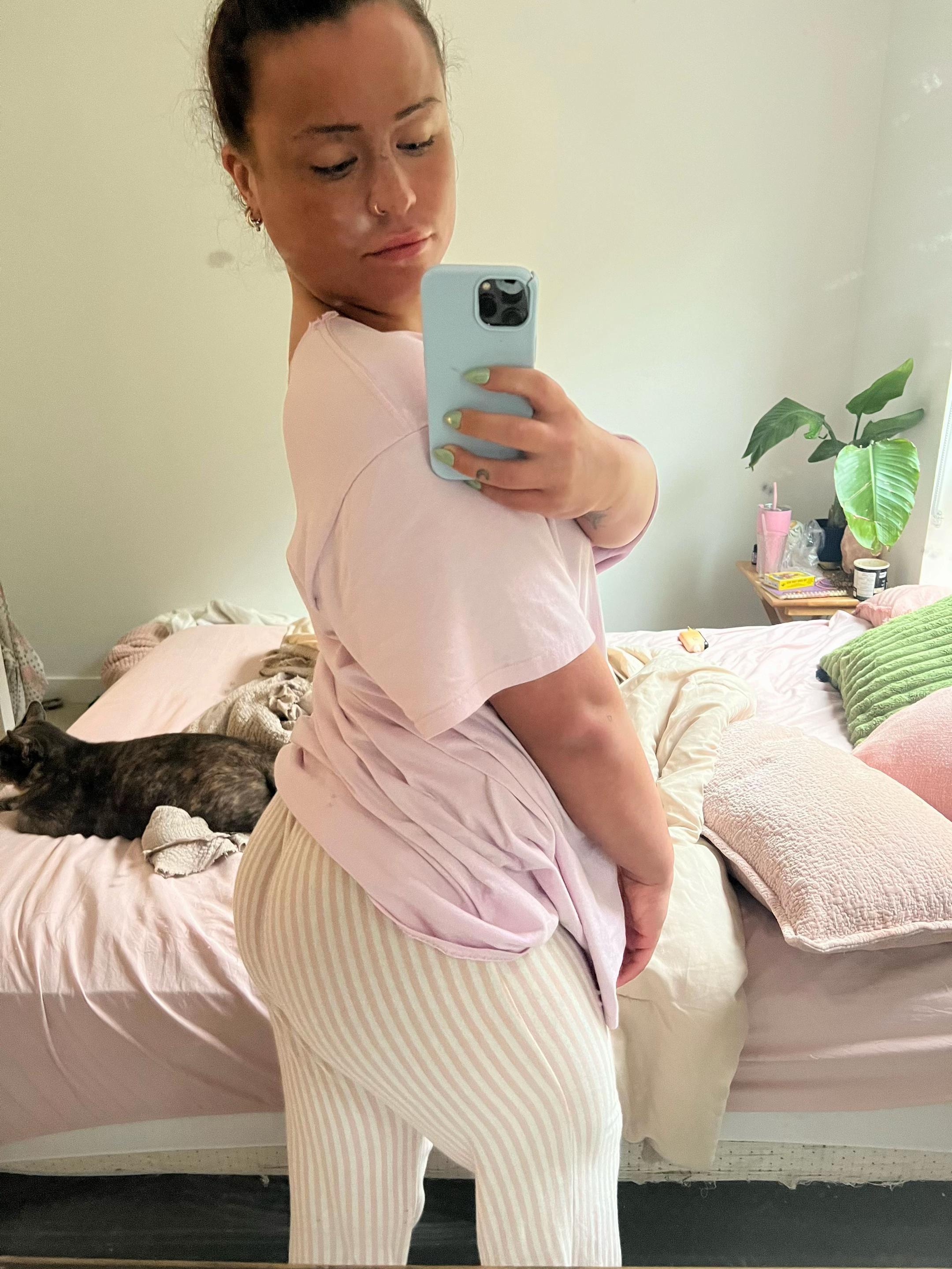 @joniethebrat
