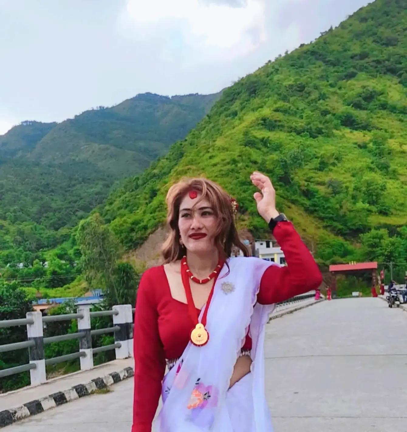 @इन्दु बुढाथोकी