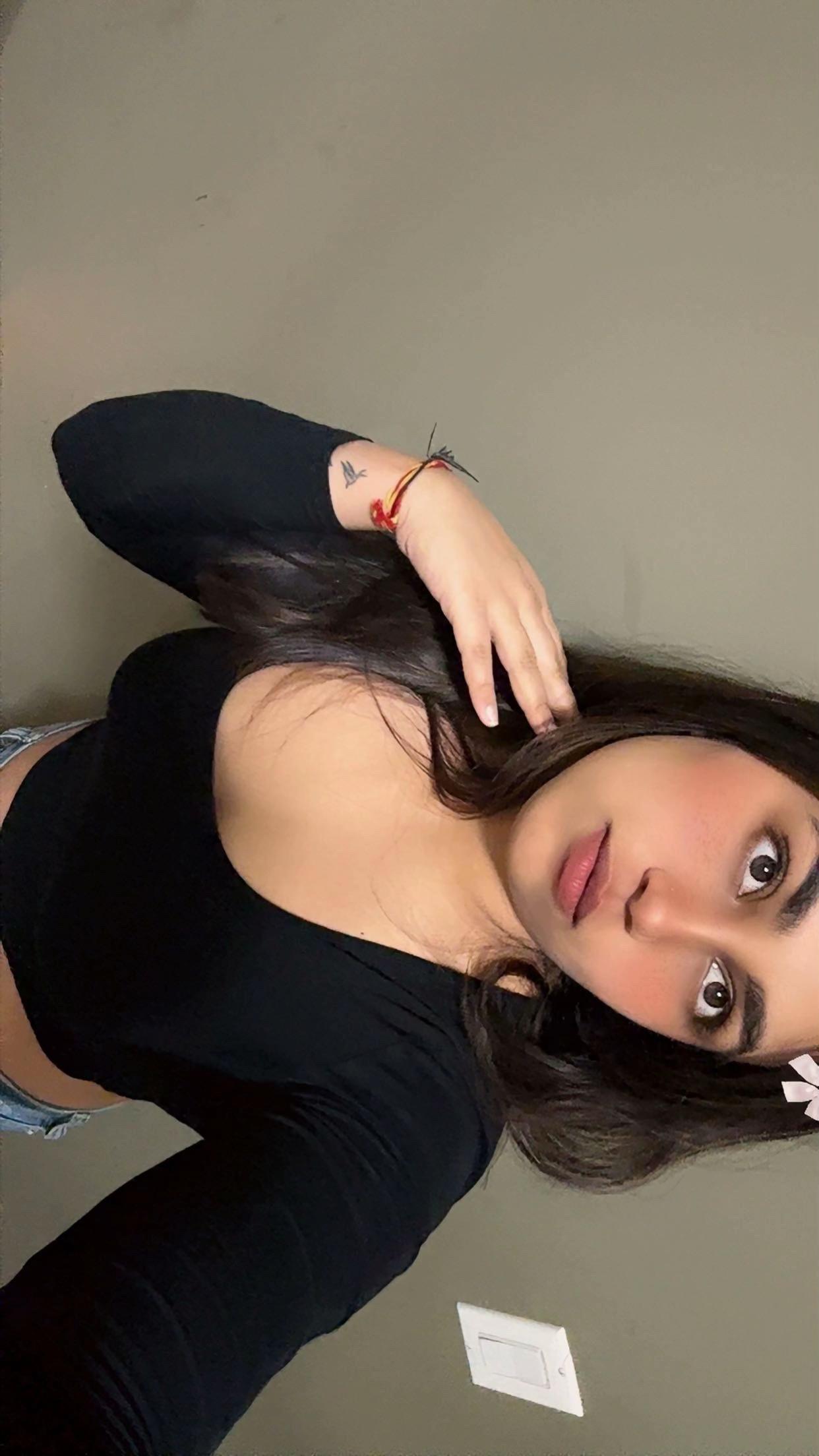 @Preet✨