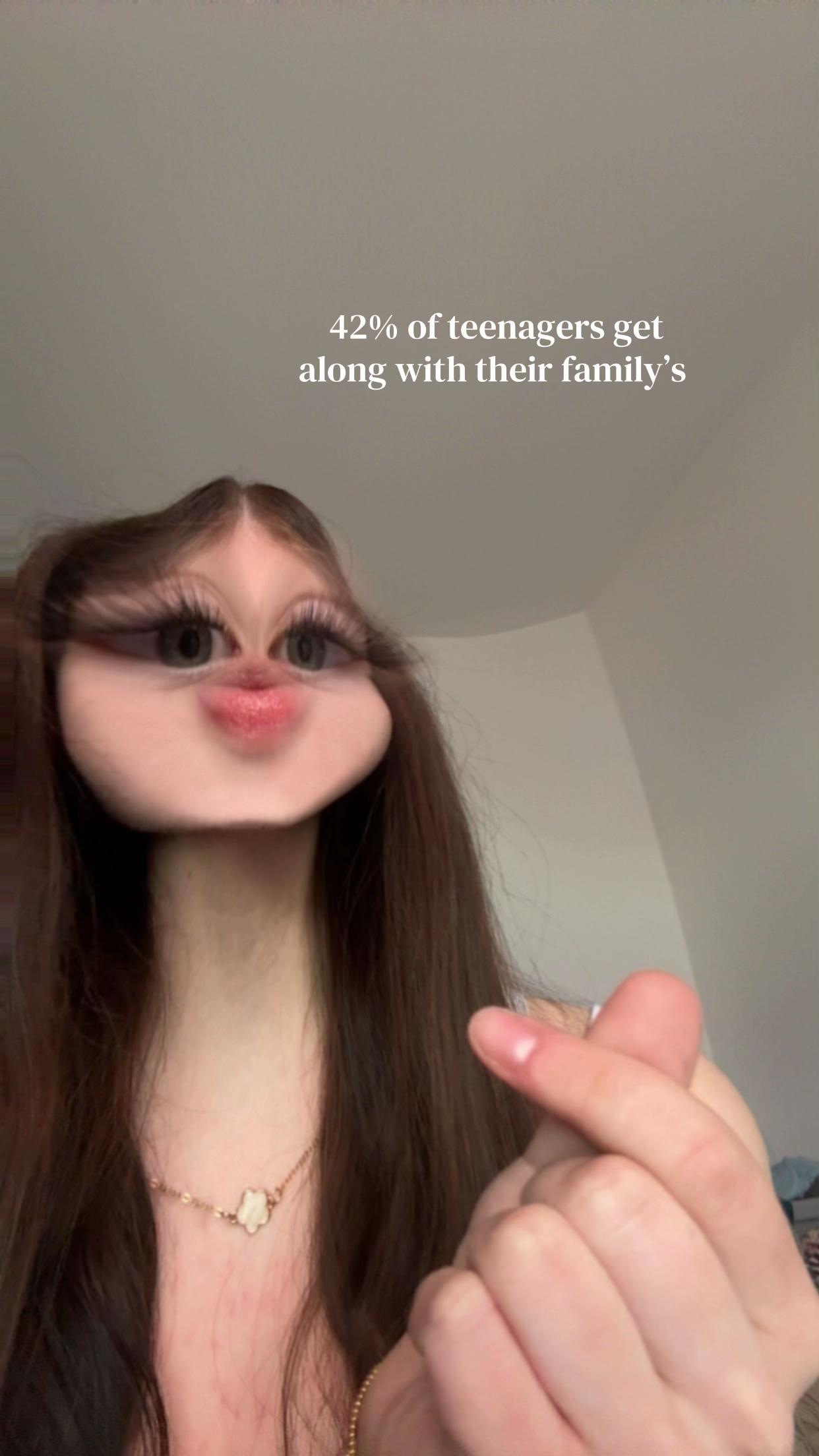 @🫰🏻
