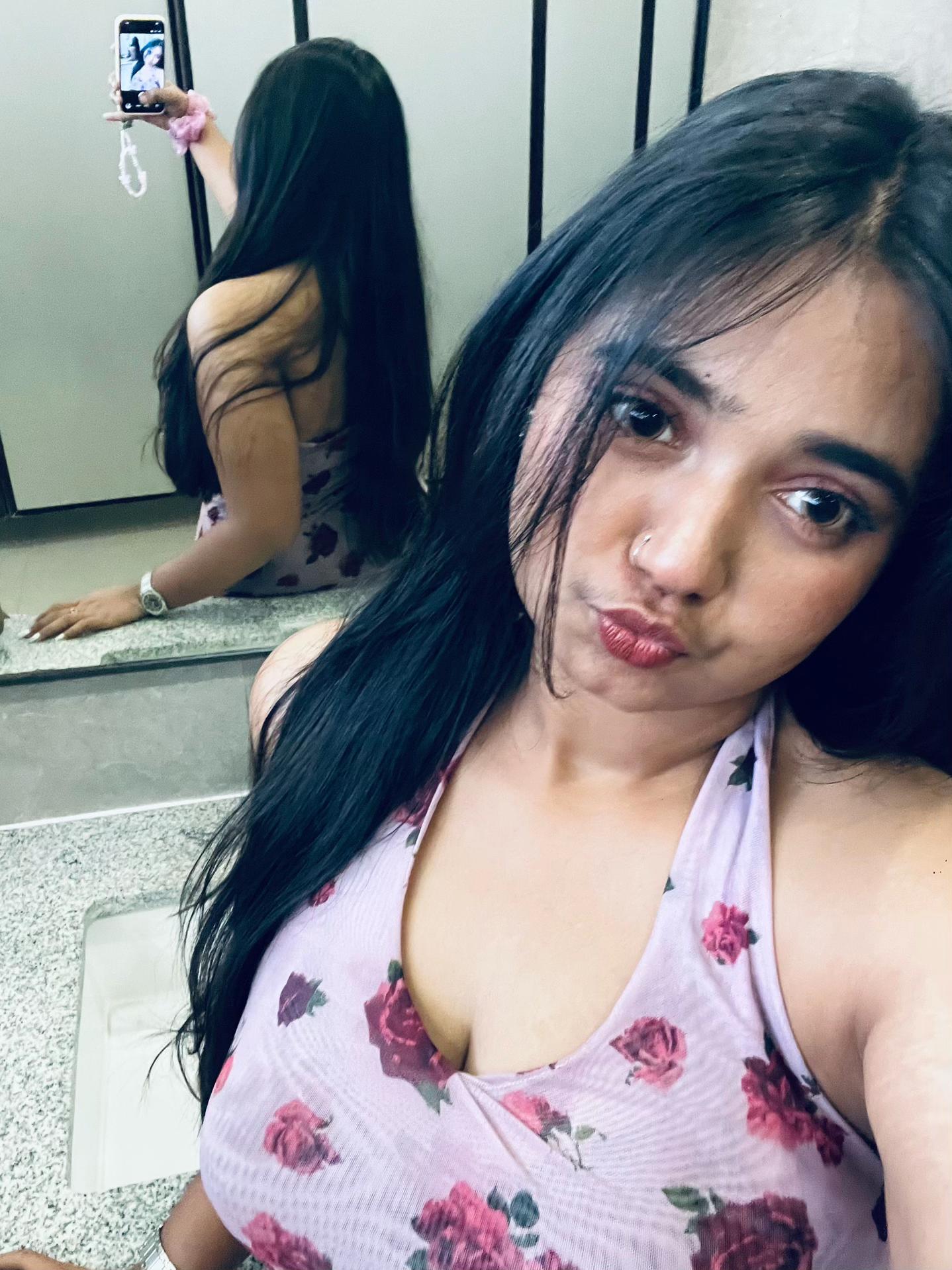 @Caro🪐💕