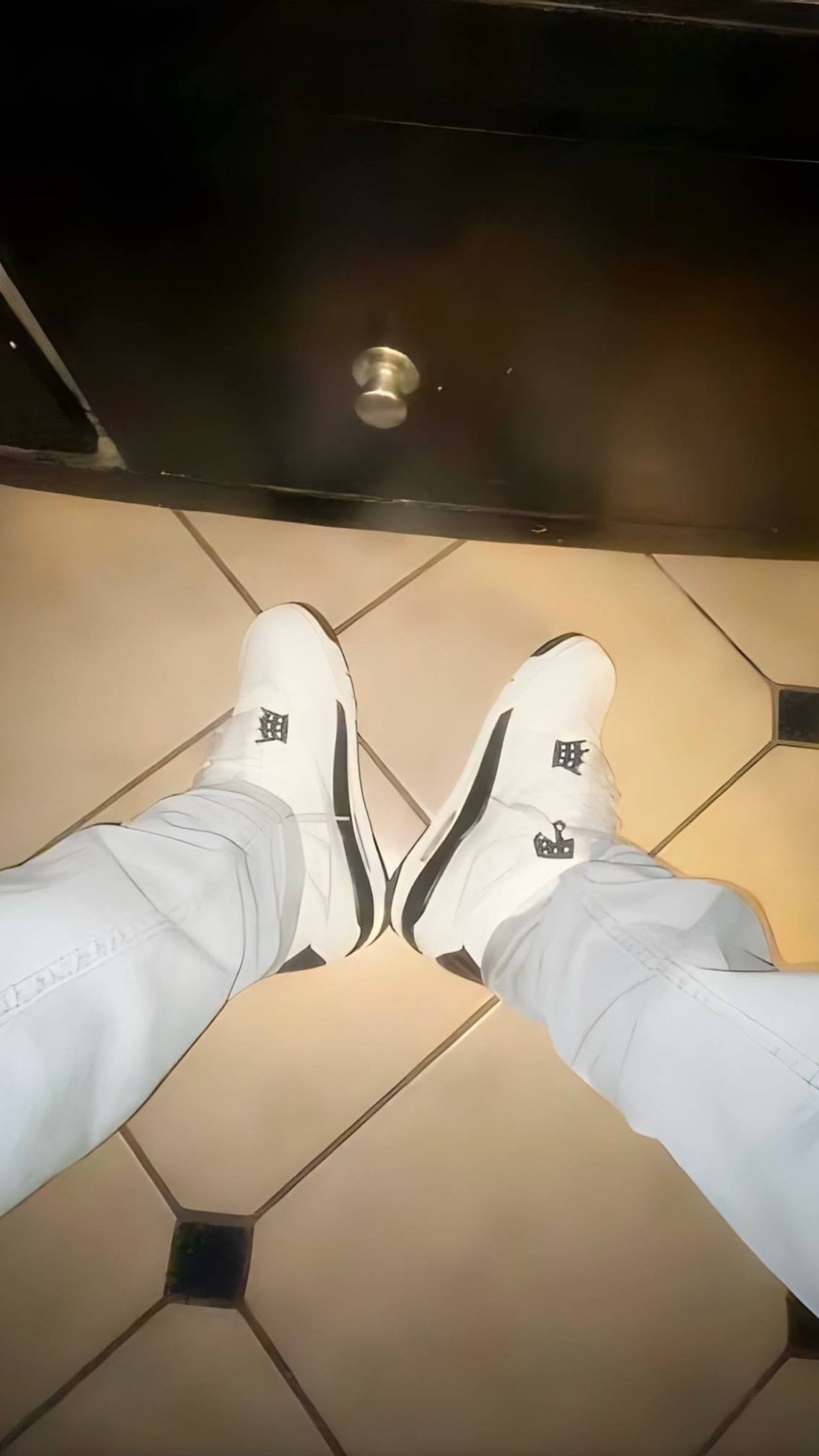 @Victor🧼🧟&zwj;♂️