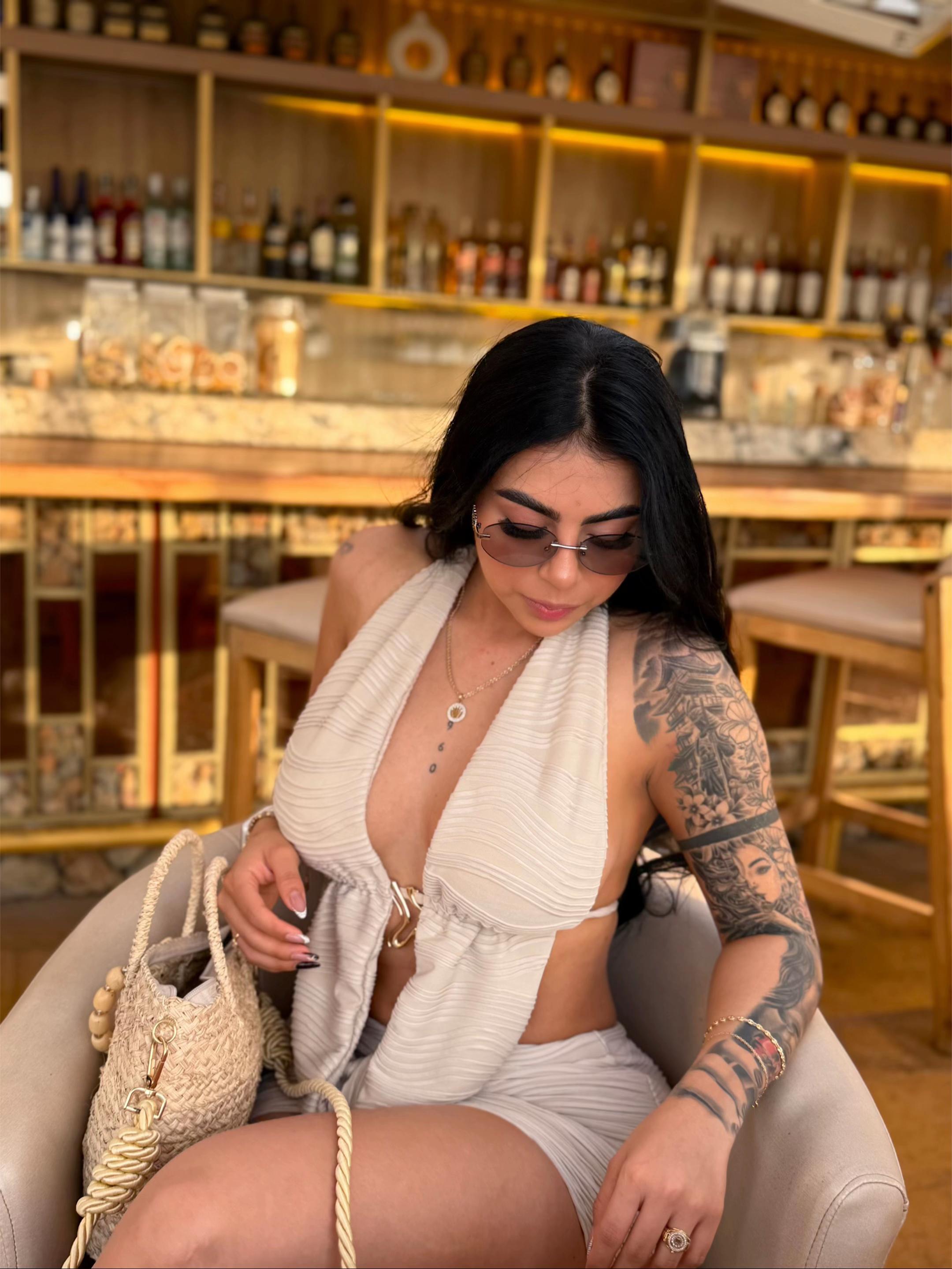 @LAPELINEGRAᴰᴹ🦍