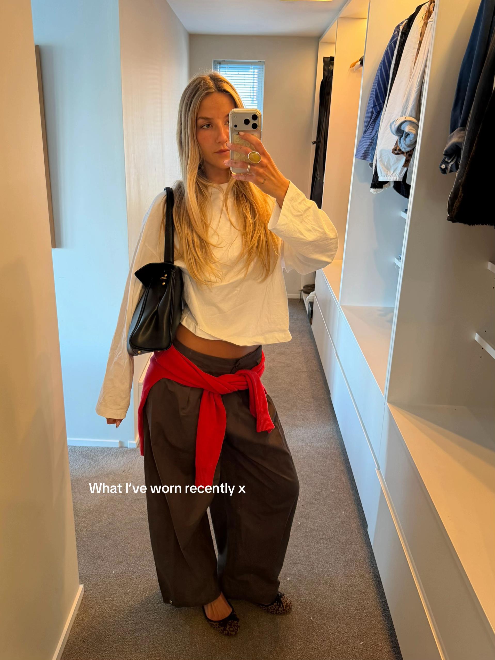 @miajbisley