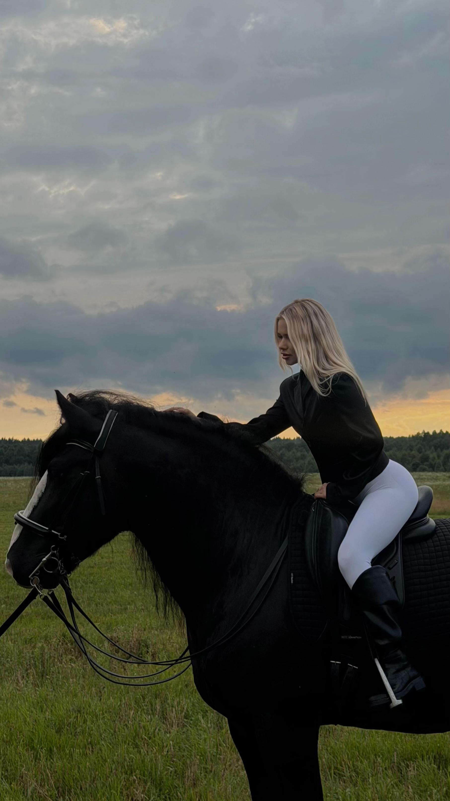 @Анечка