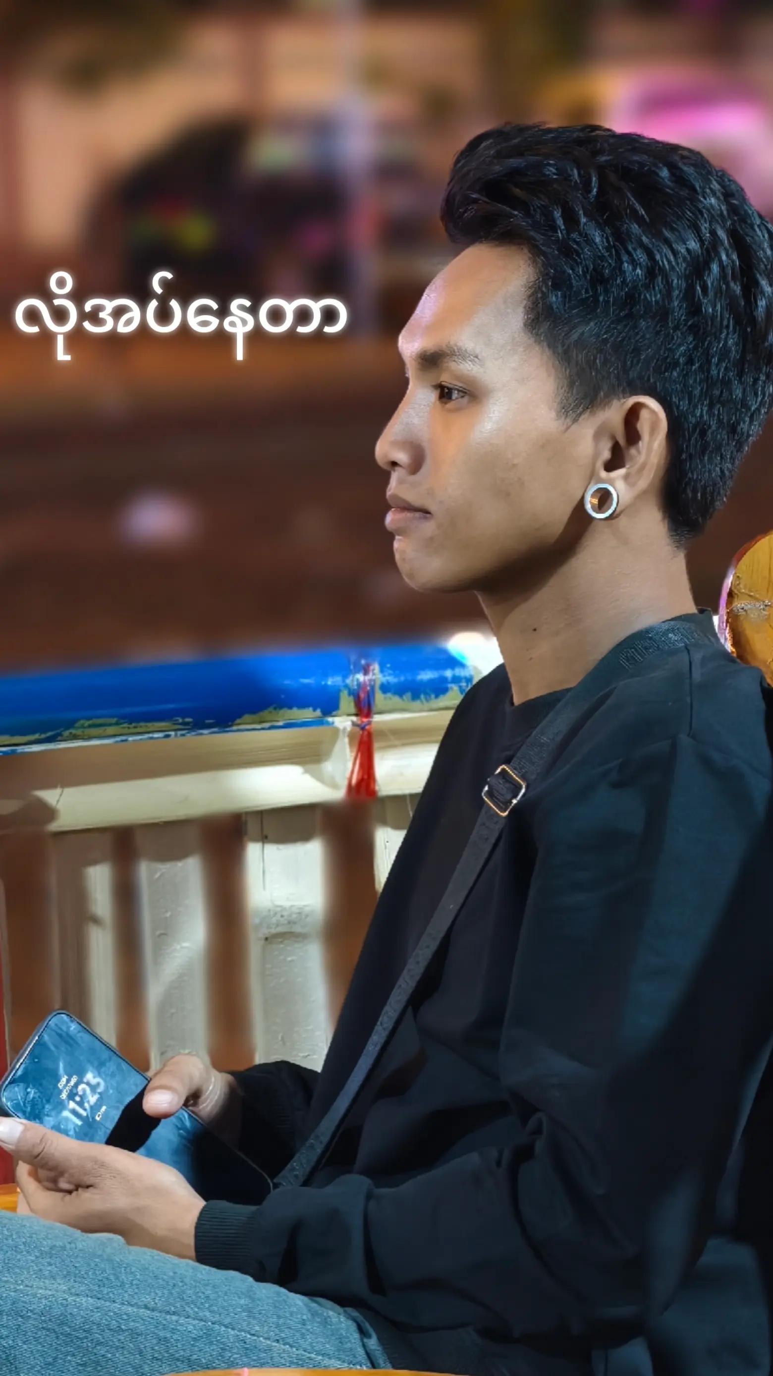@๐๐๐. ๐ฌ๐จ๐ฅ๐จ ๐๐จ๐ฒ โฆ