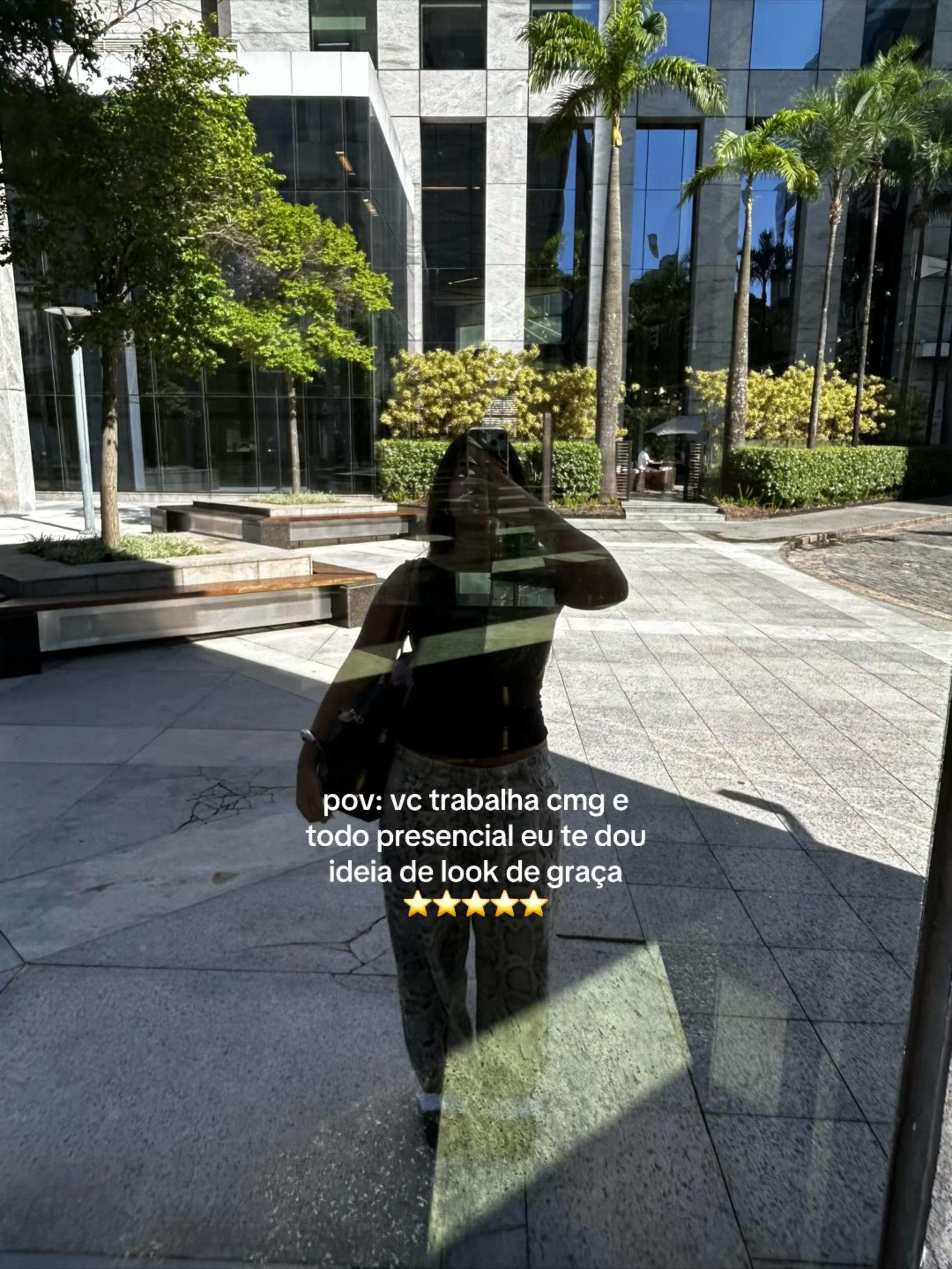 @lívia