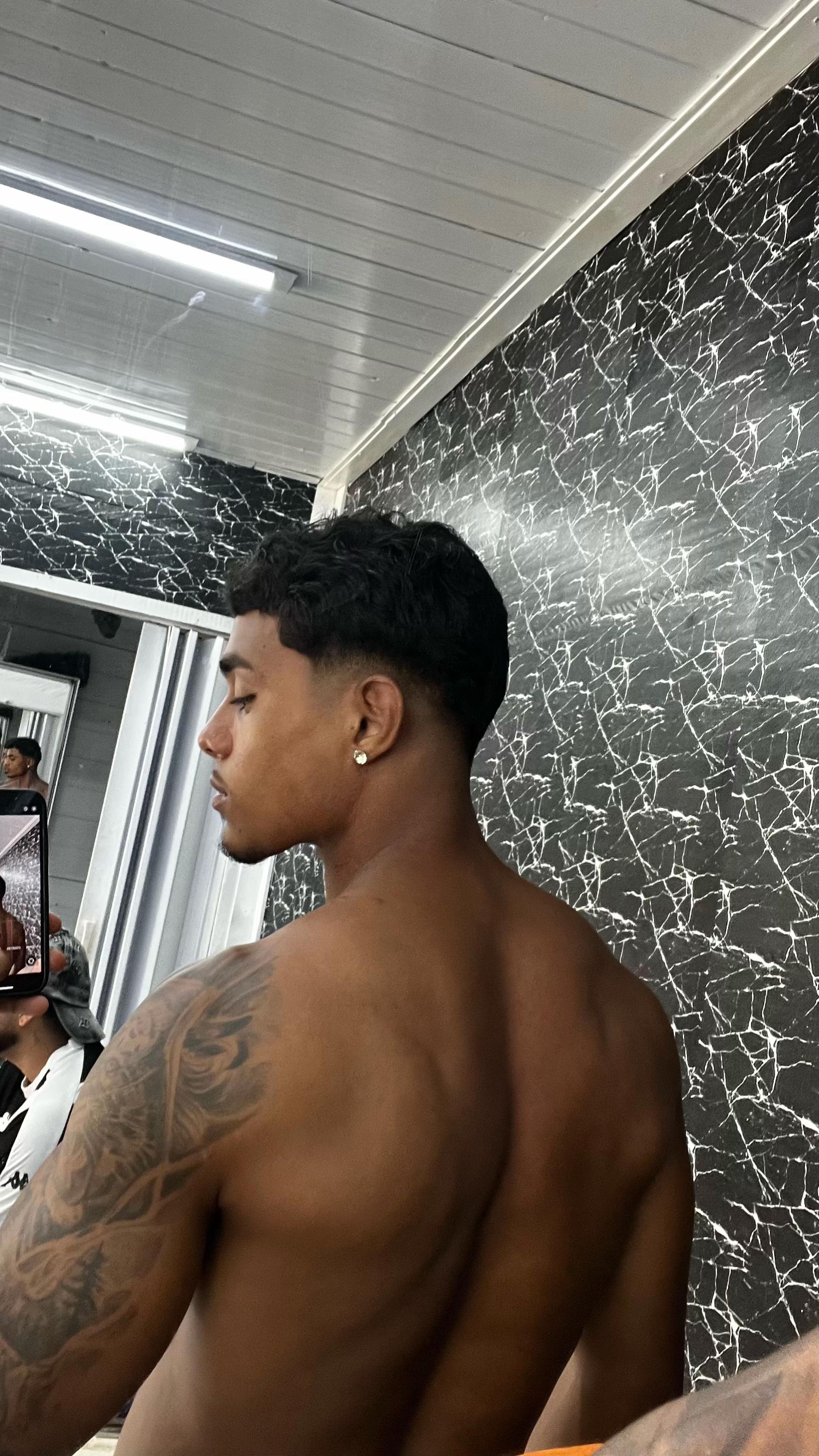 @lohanmoreira