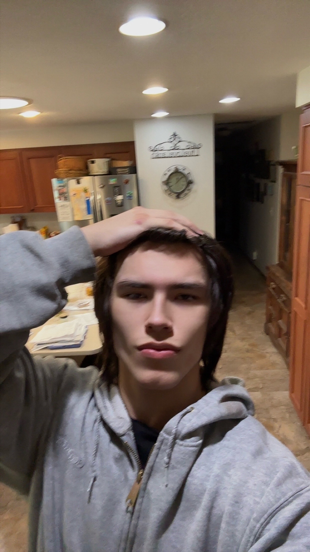 @𝙈𝙤𝙣𝙖𝙧𝙘𝙝
