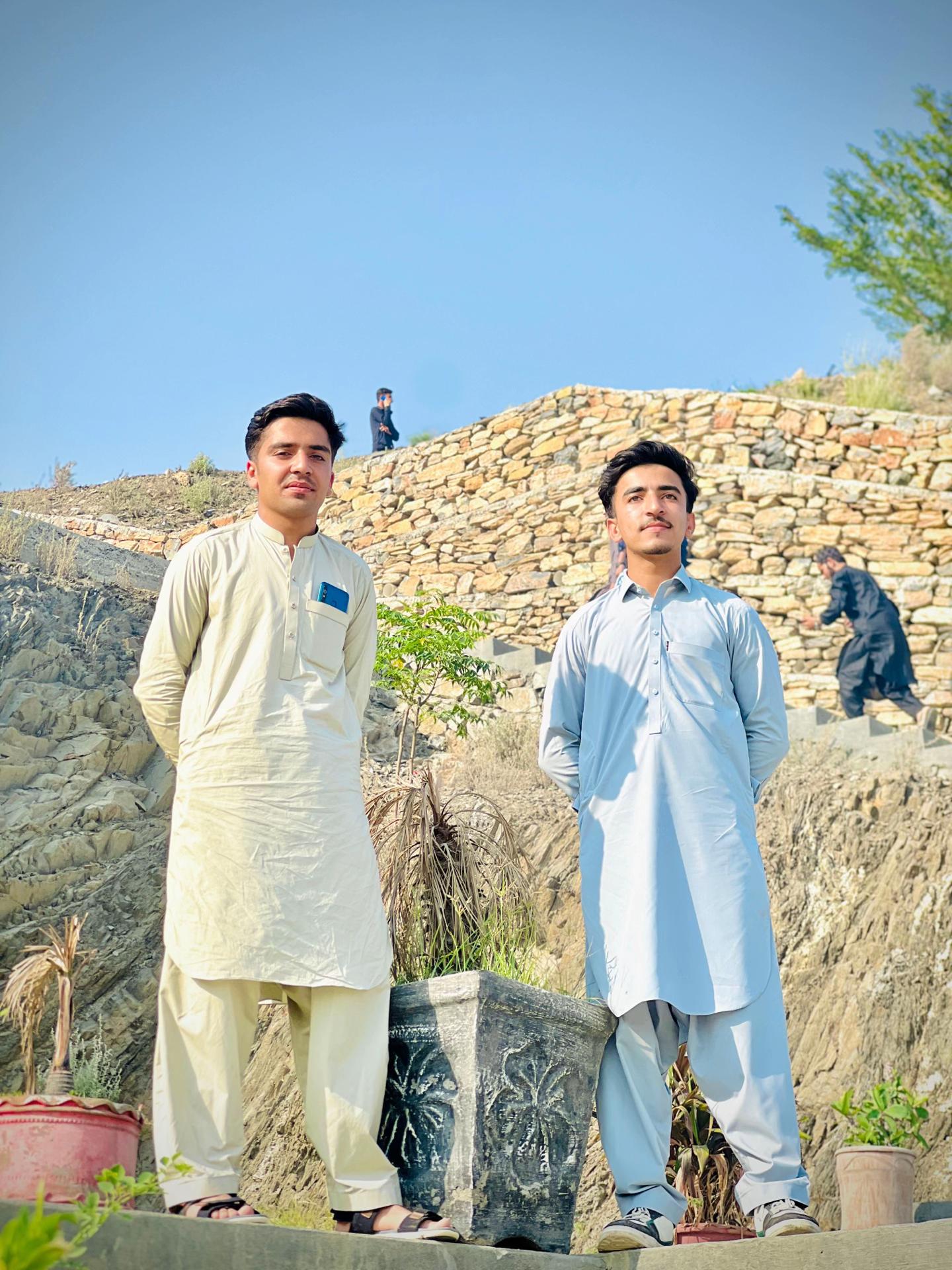 @❣️👭خواگا یاران👭❣️