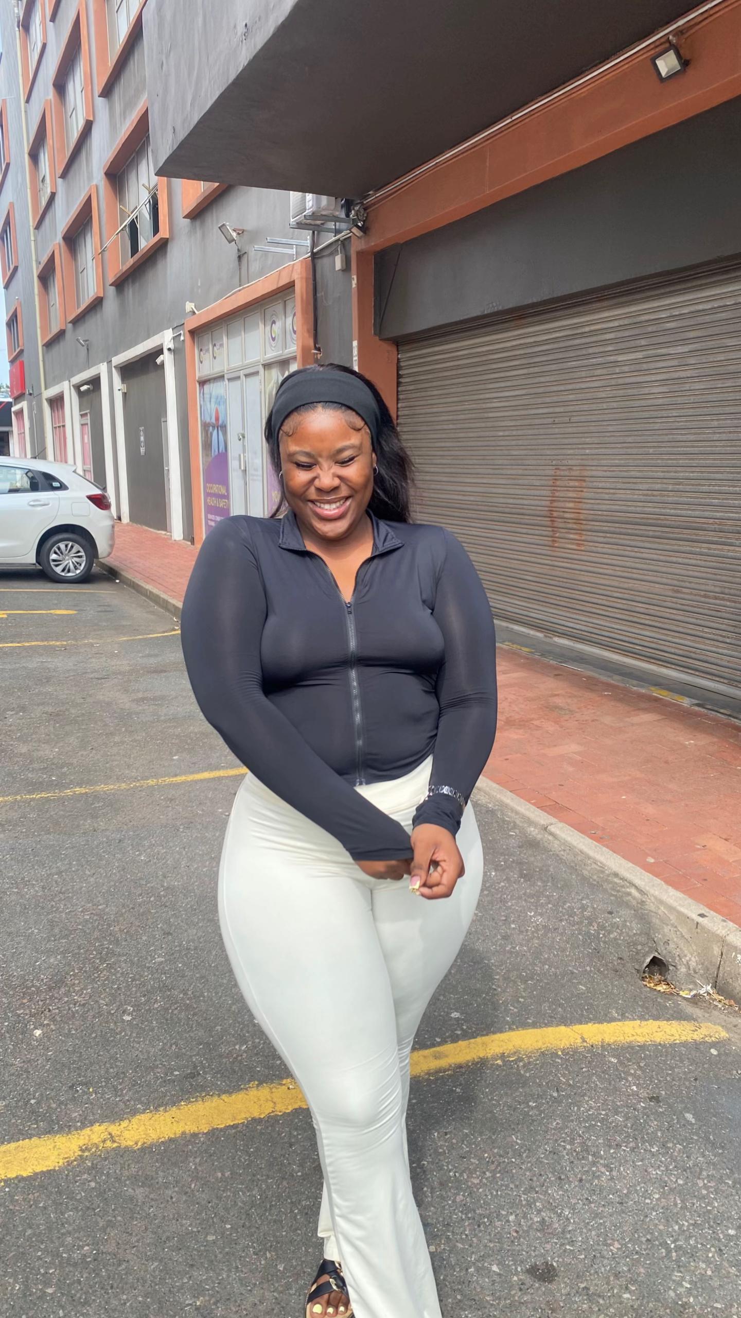 @Hlengiwe M🫧