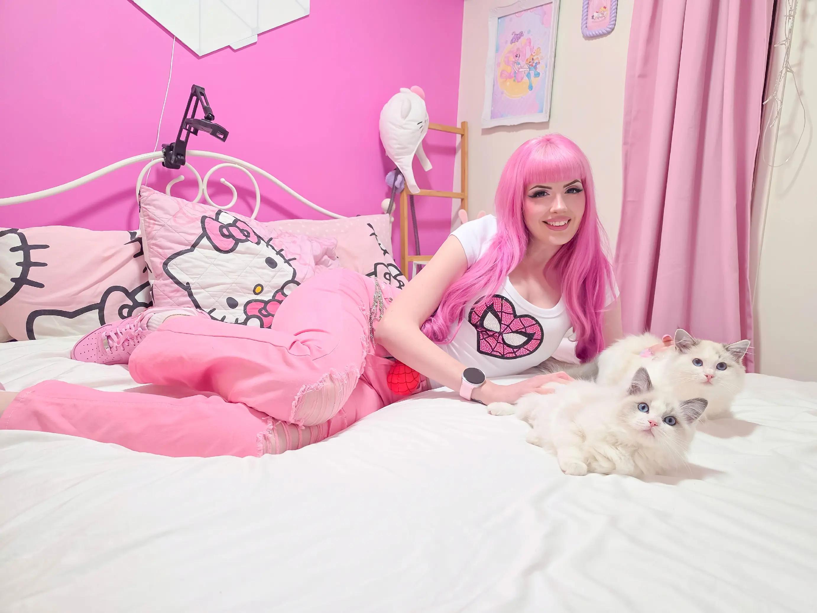 @Mkitty