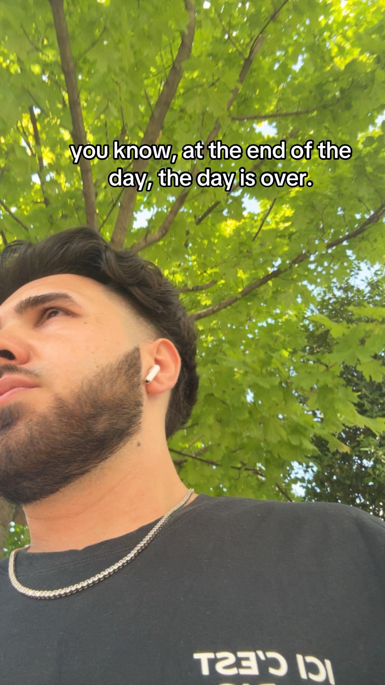 @Sam🤩