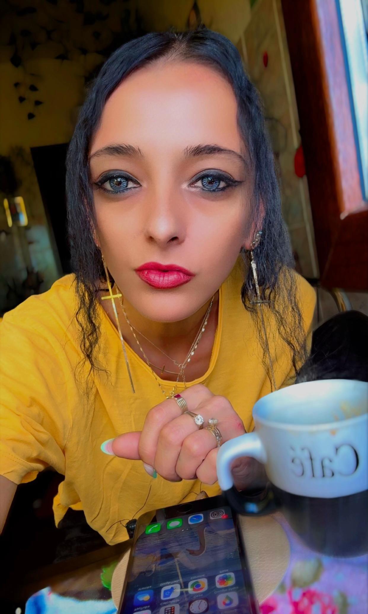 @ℳ𝒾𝓇𝒶𝒷ℯ𝓁𝒶 𝒞𝒶𝓂ℯ𝓁𝒾𝒶