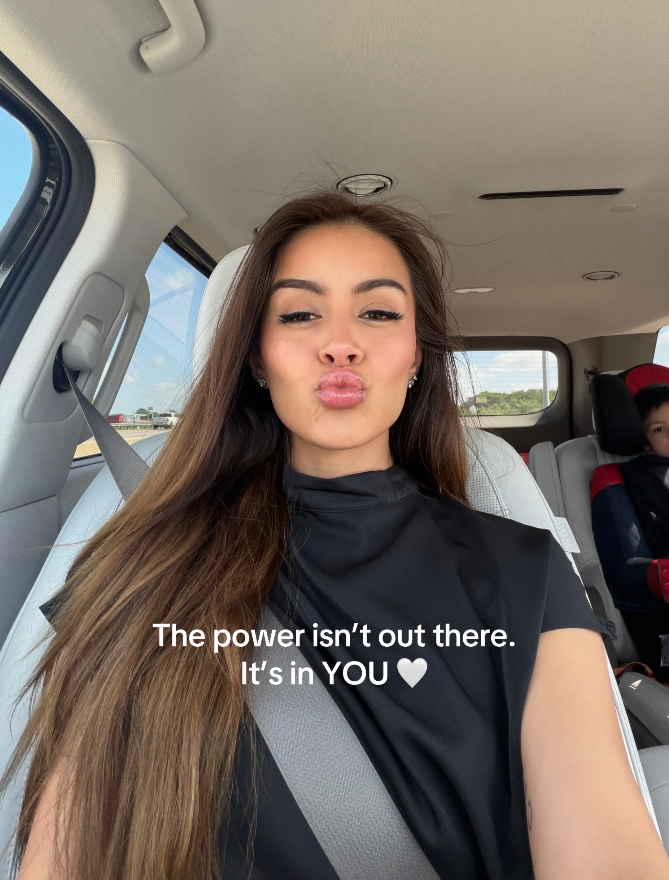 @Iamkarenelisa