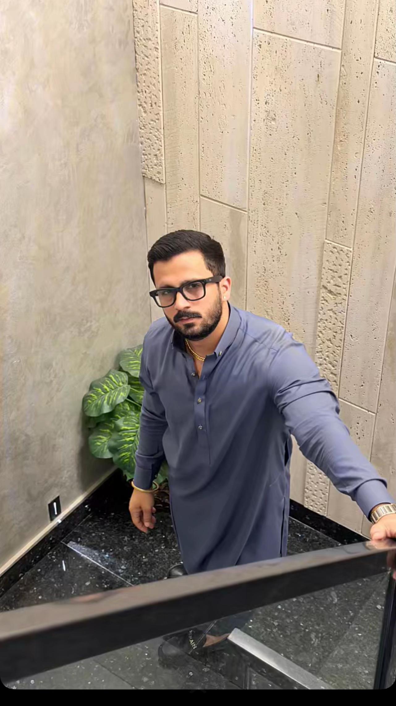 @Rajab Butt ๐