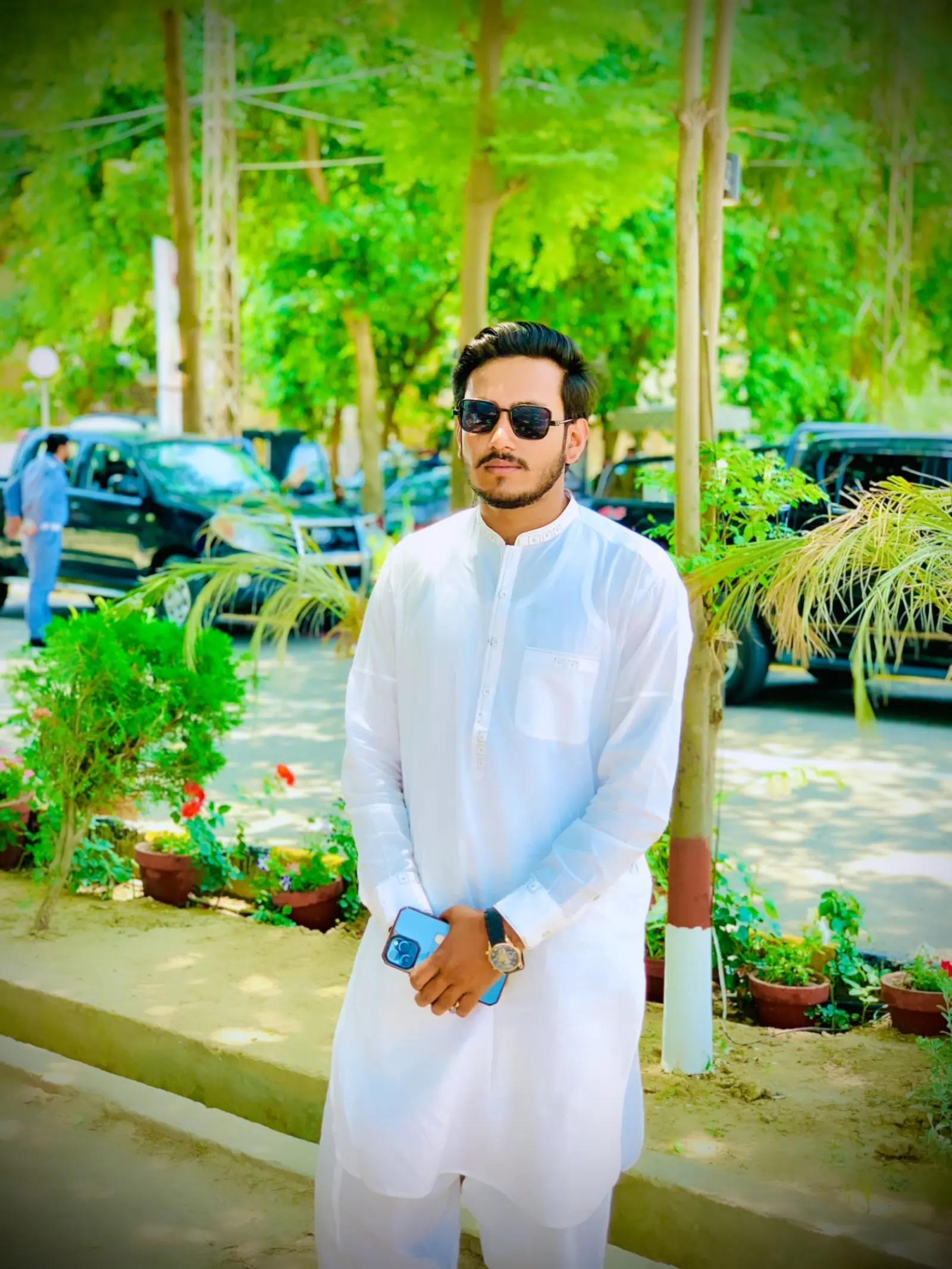 @ح م ز ہ ☠️🦁