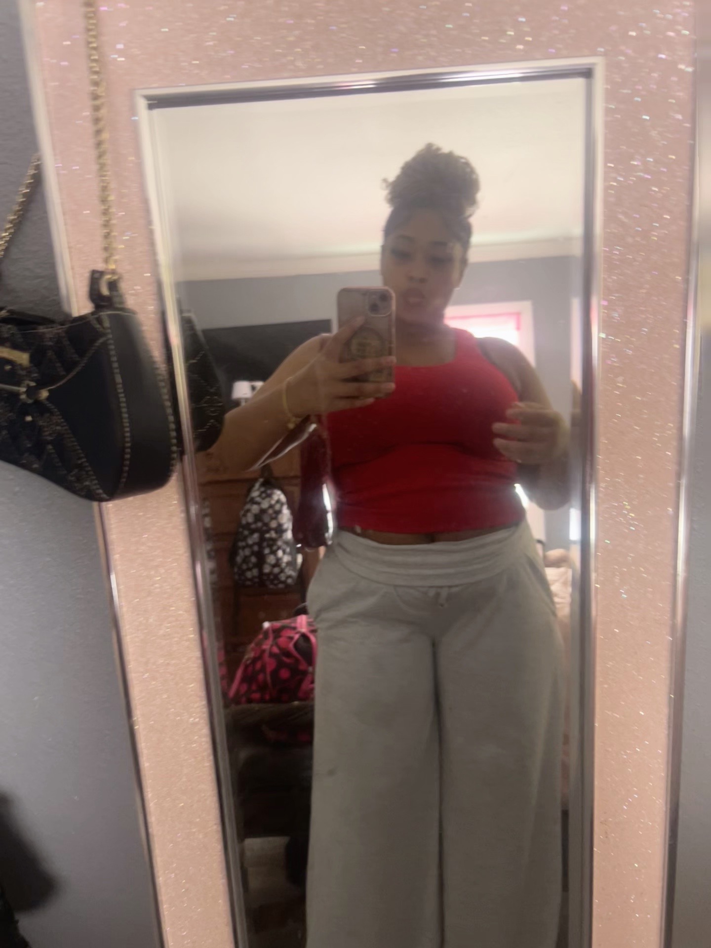@hisfavveater_