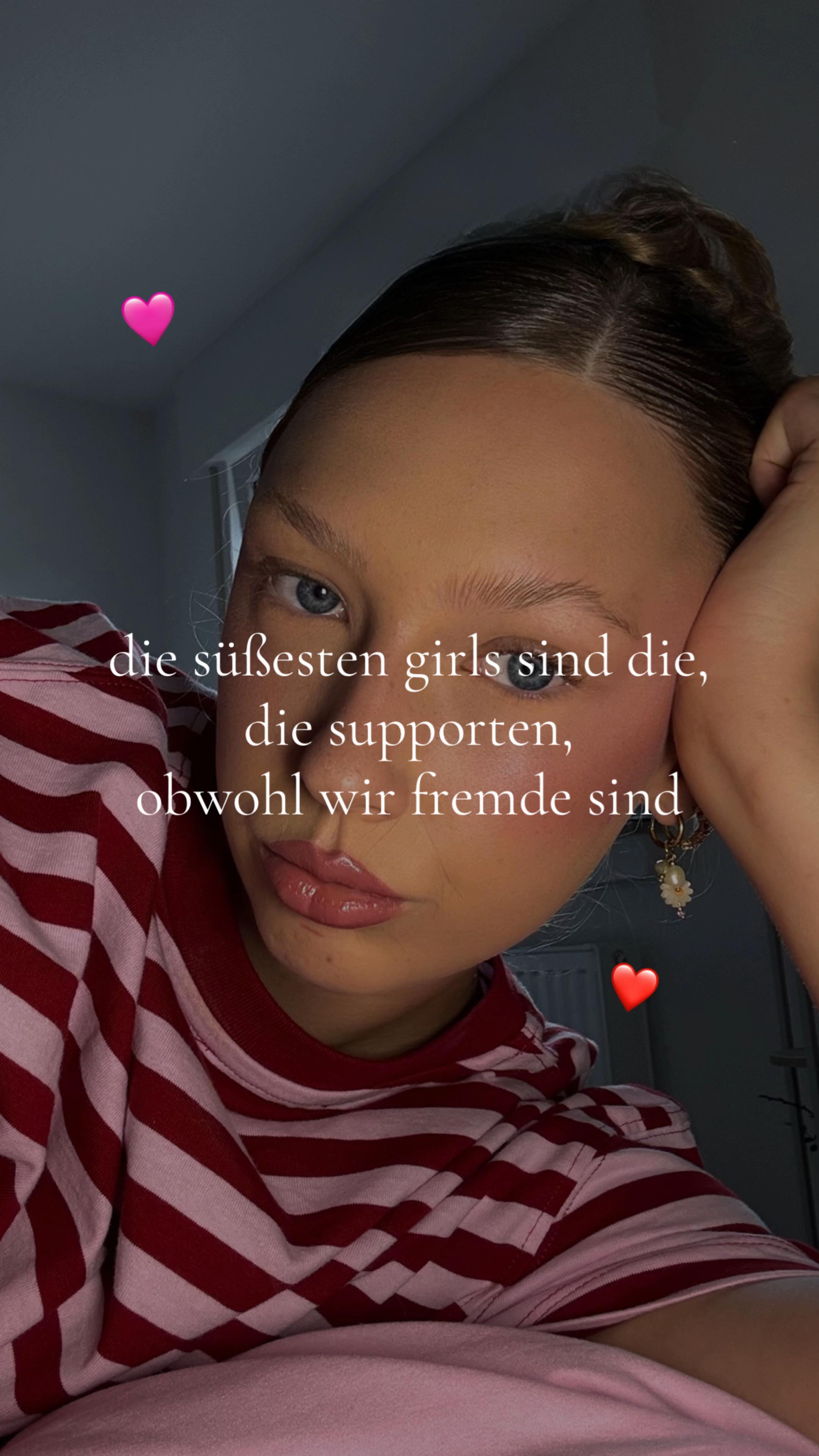 @Lea 🌷🍓🎀