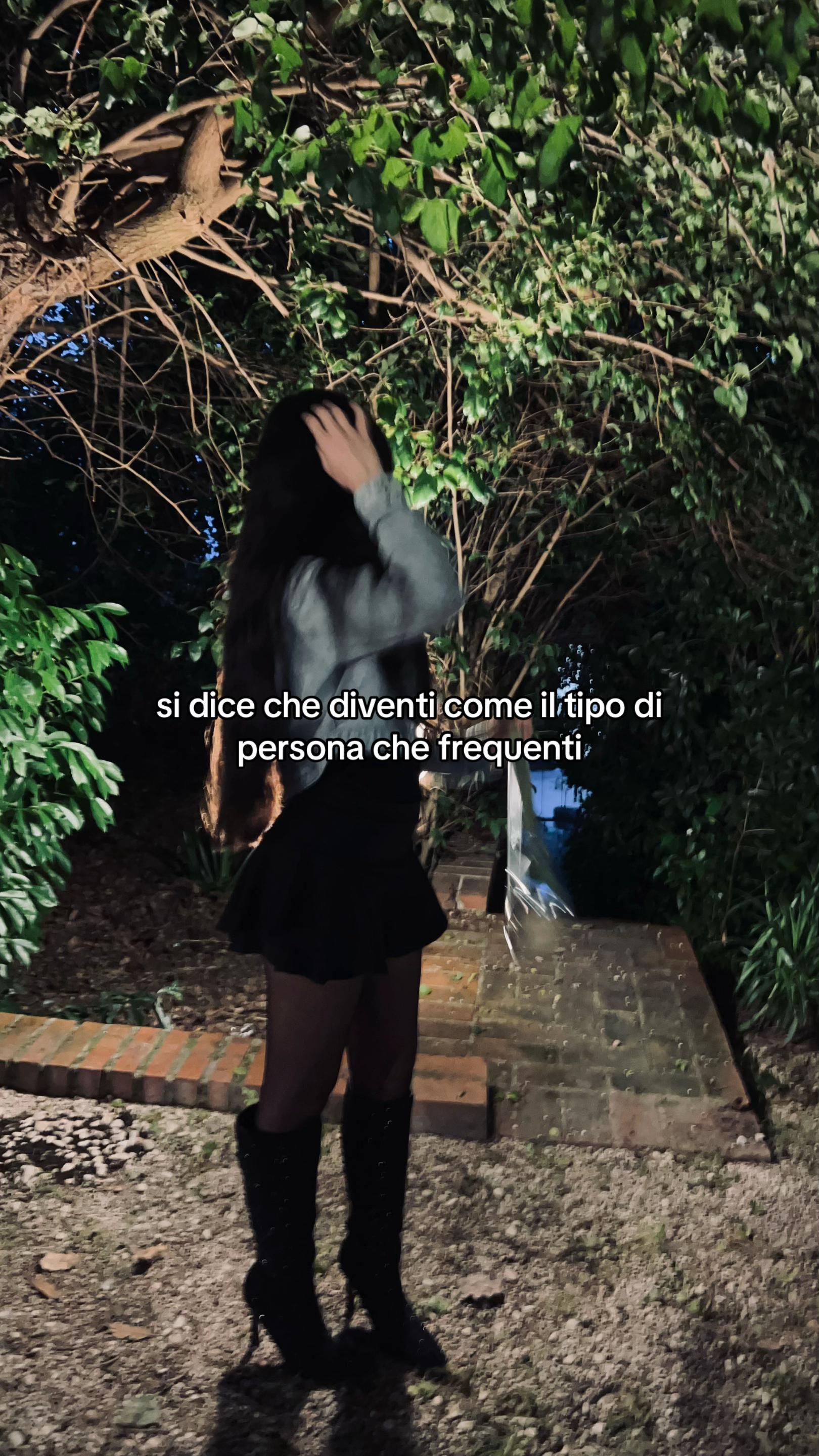 @𝐕
