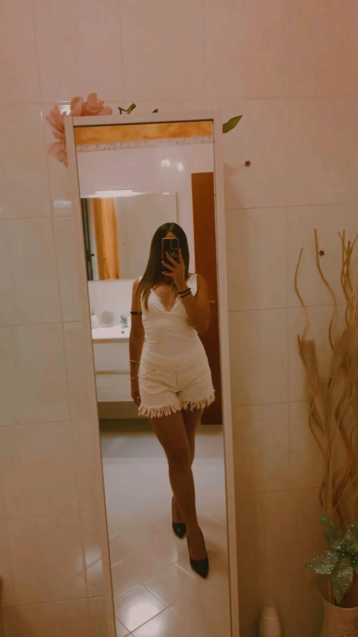 @rihanna