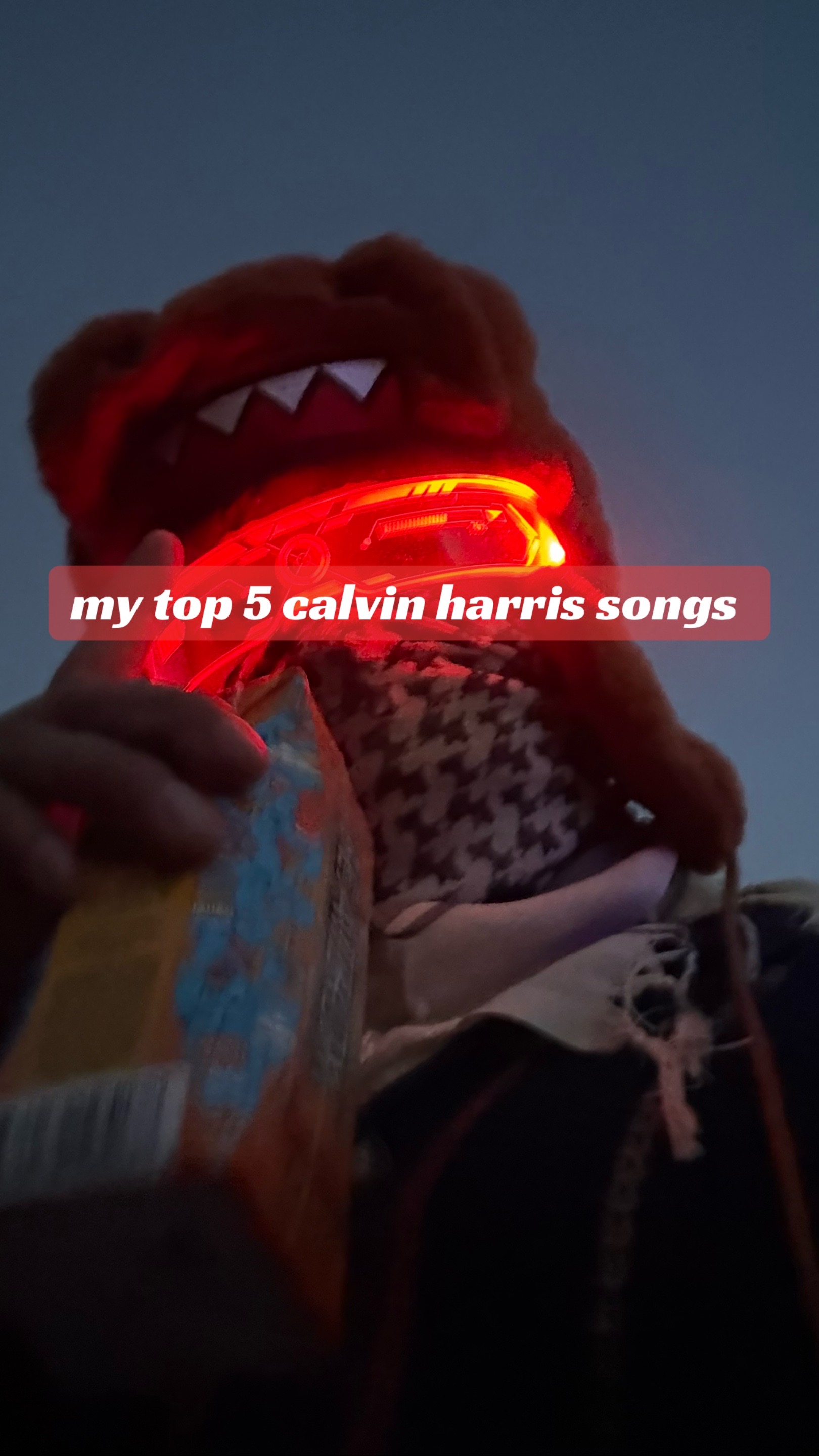 @x v i