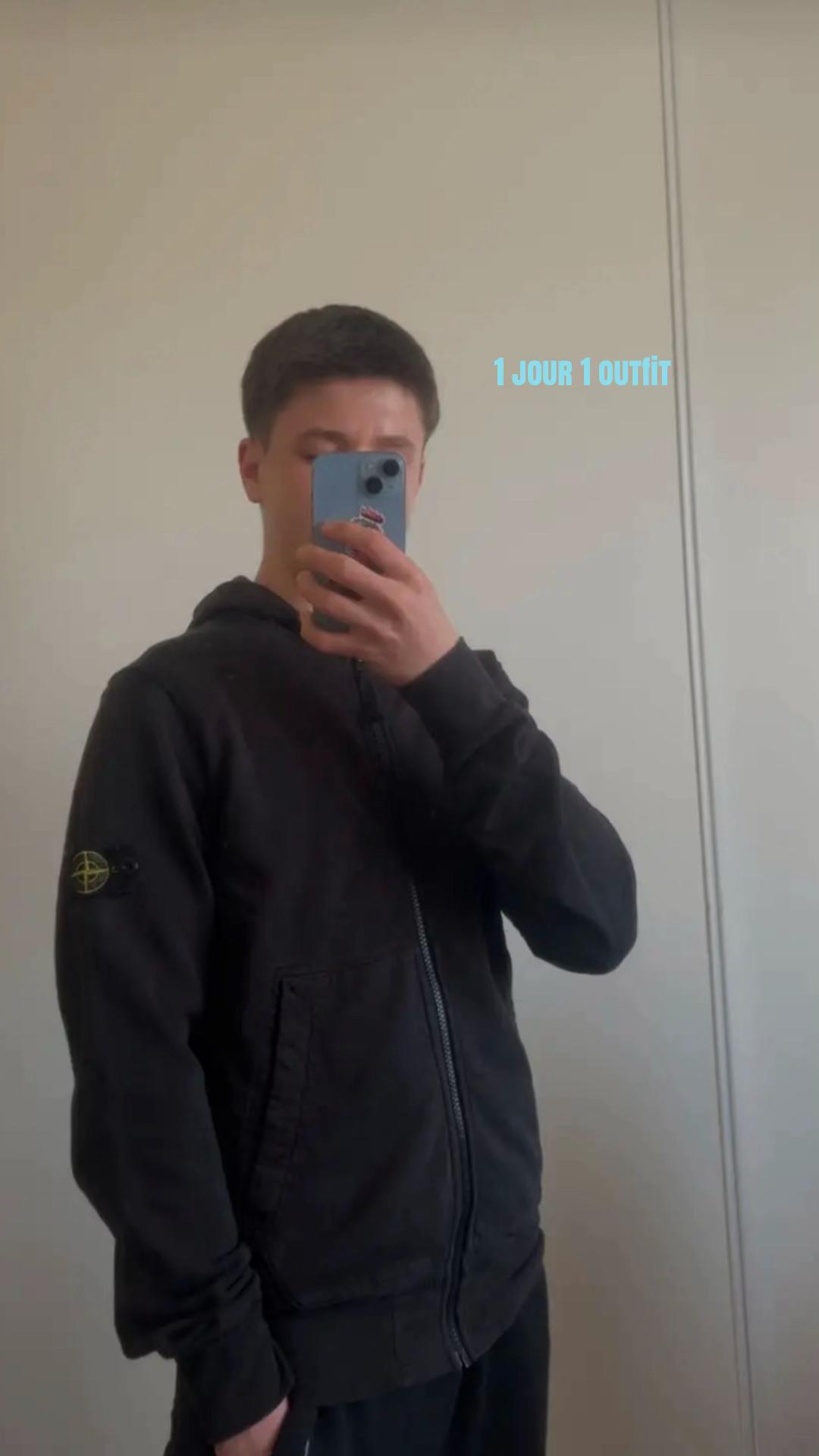 @𝐄𝐌𝐘🌞🦀
