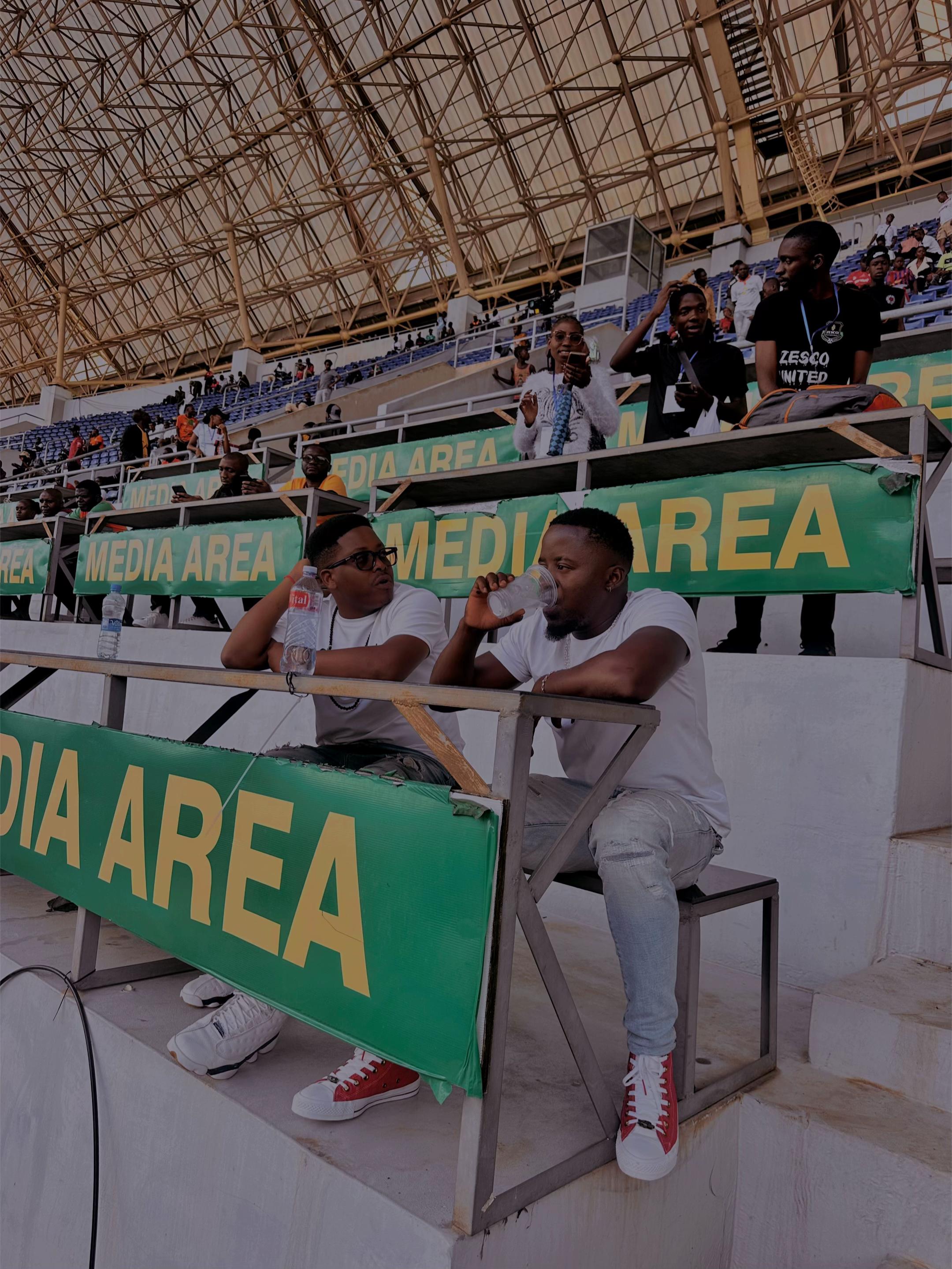 @Junior🇿🇲